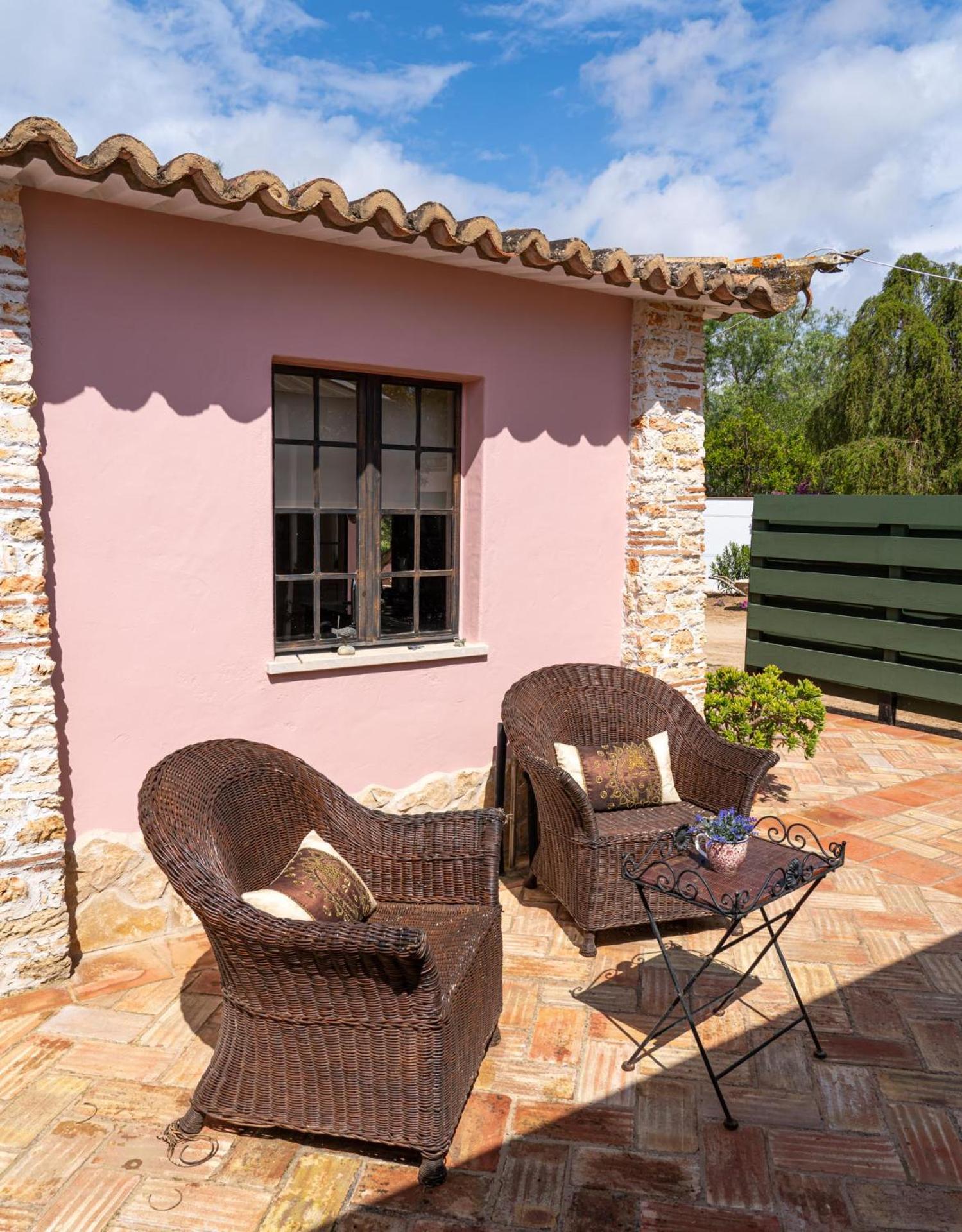 Quinta Aida Cottage and B&B Suites