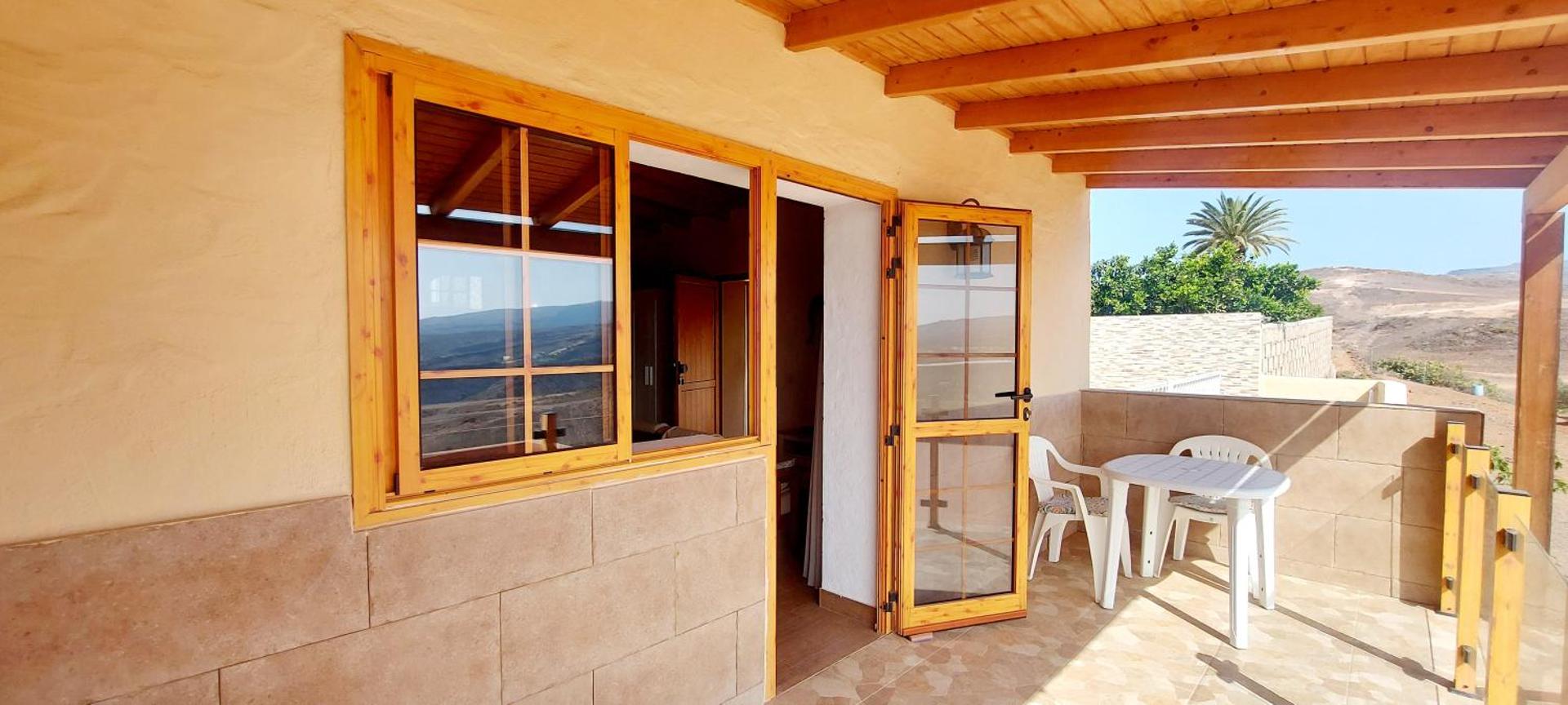 The Black Horse Canarias - Adults Only