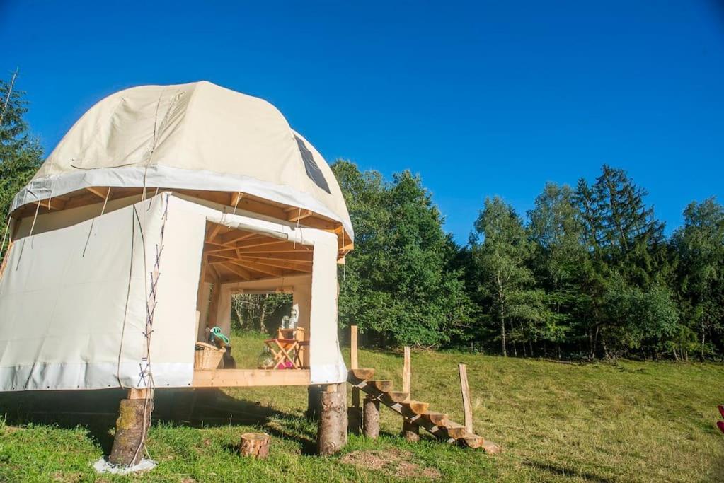 Dôme en pleine nature