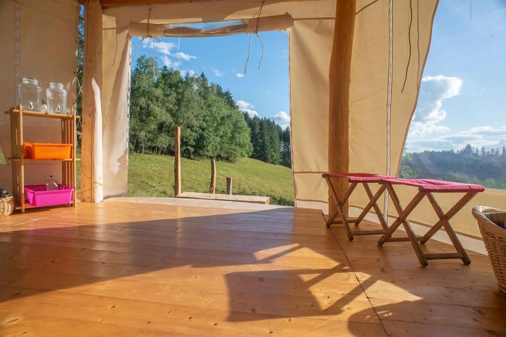 Dôme en pleine nature