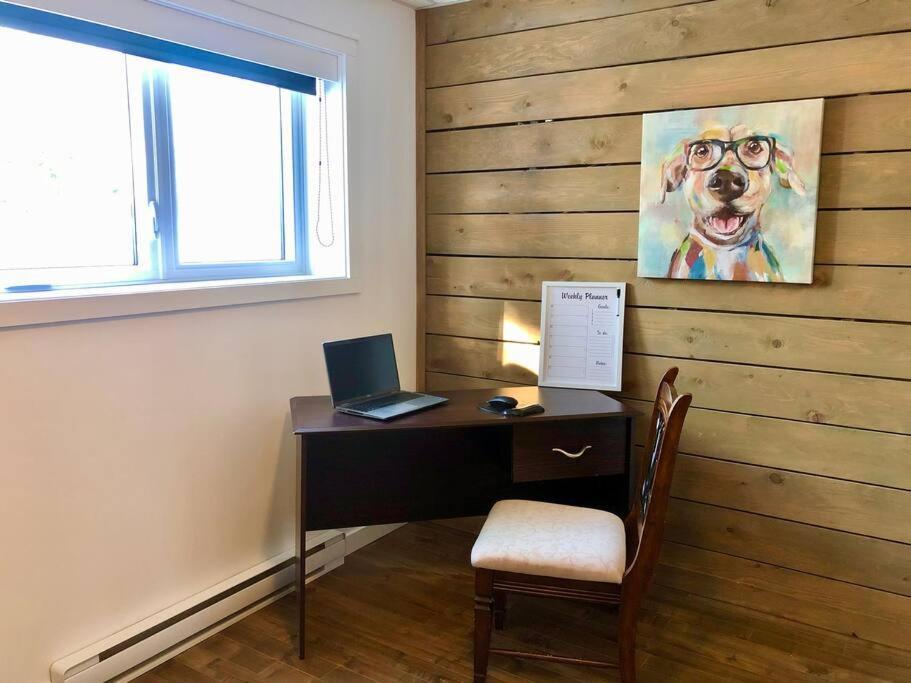 Formidable Waterfront Cottage - Formidable Chalet sur bord de l'eau