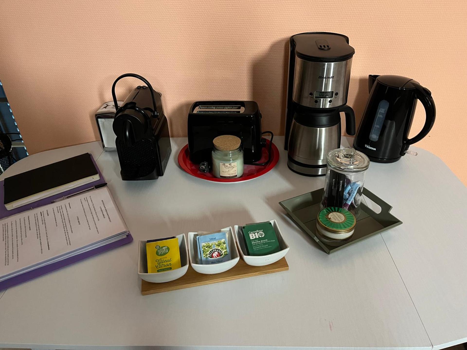 Coffee/tea facilities