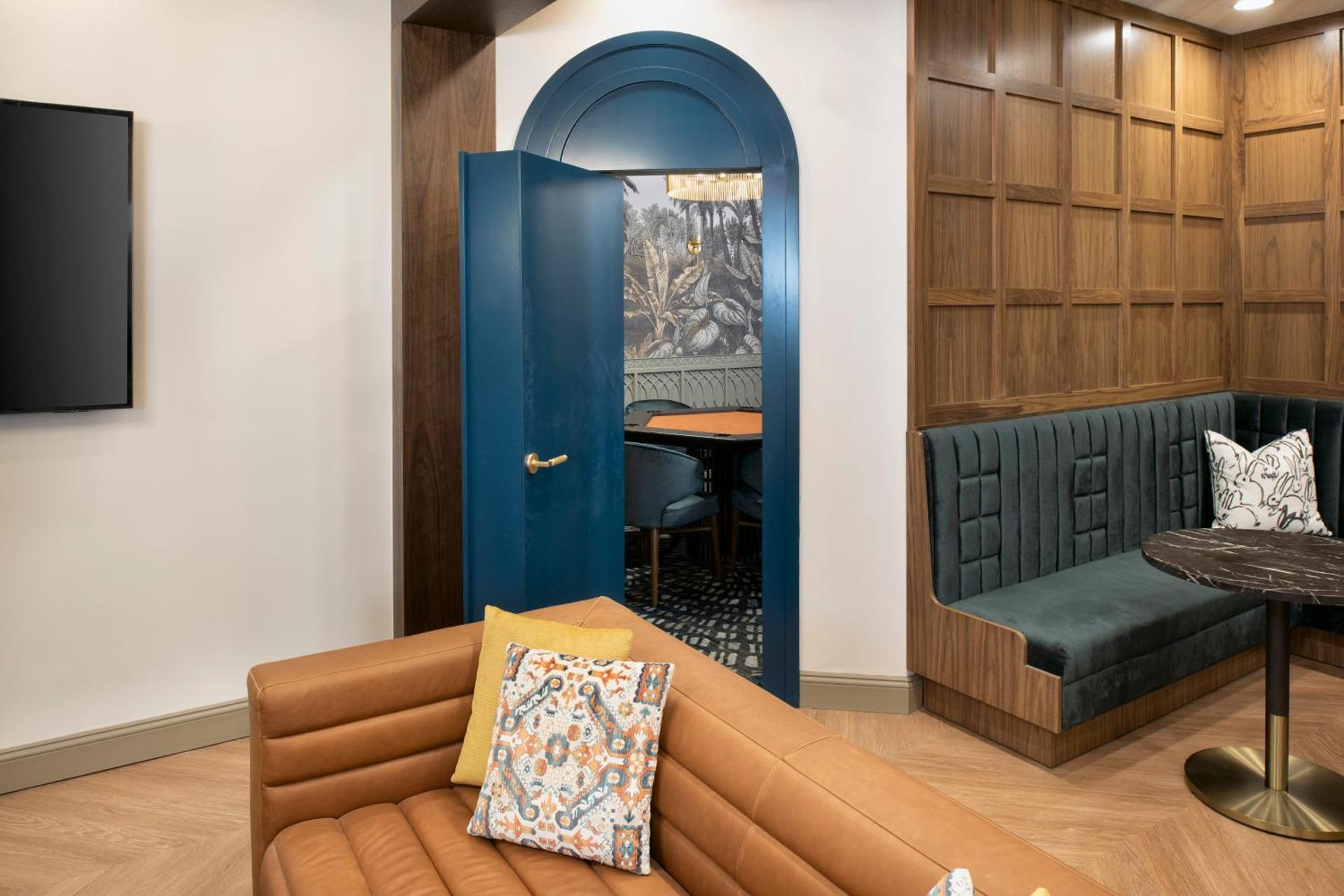 Meeting/conference room