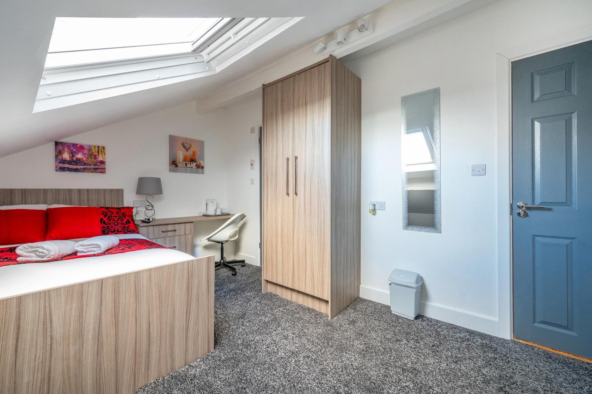 RAA12s For your relaxed and Cosy stay with Free Parking