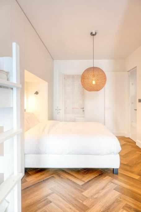 Seaside Haven for 6 with Parking in Knokke