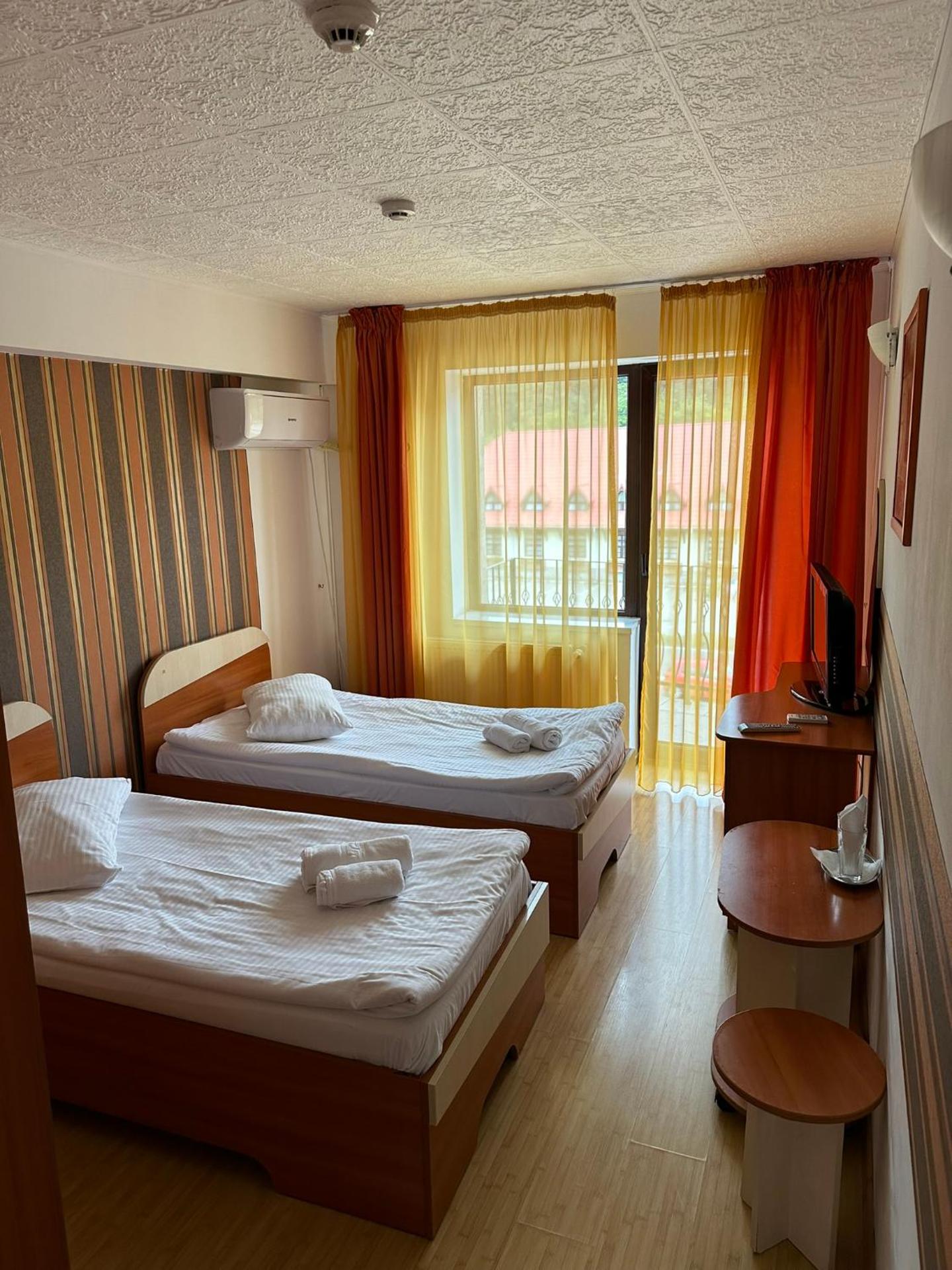 restaurant motel dolorean