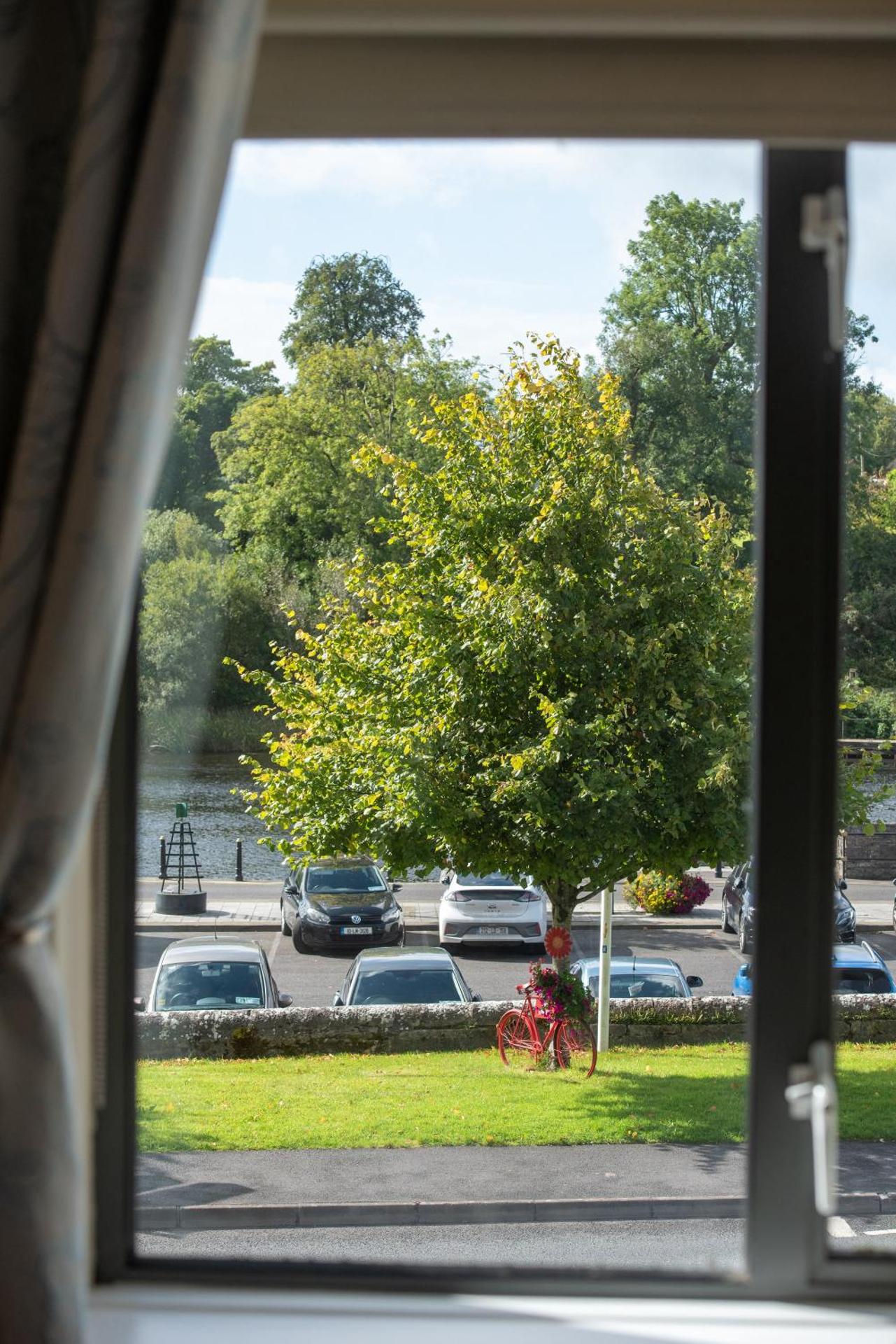 Waterfront View Apartment