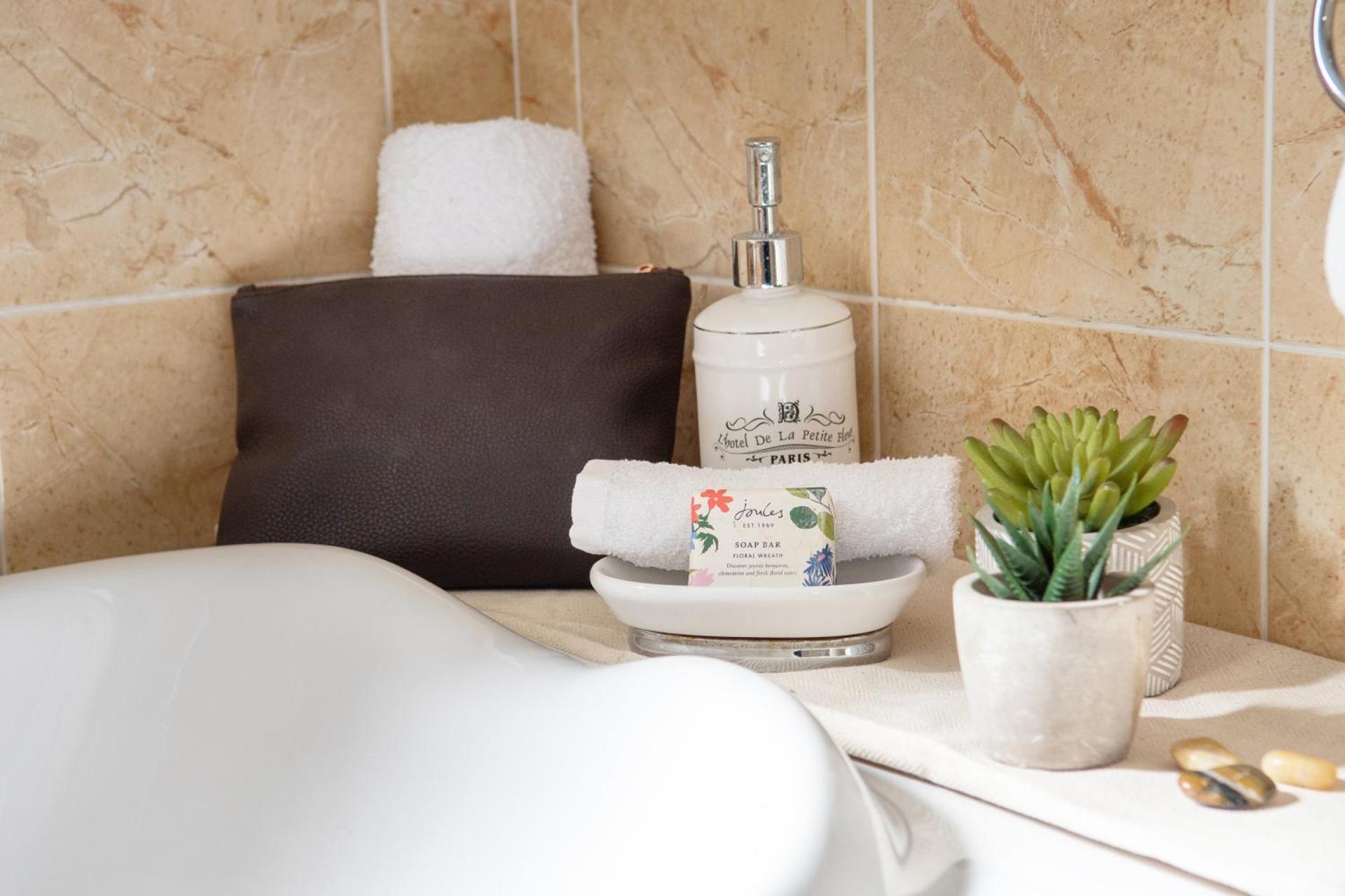 Waterfront View Apartment