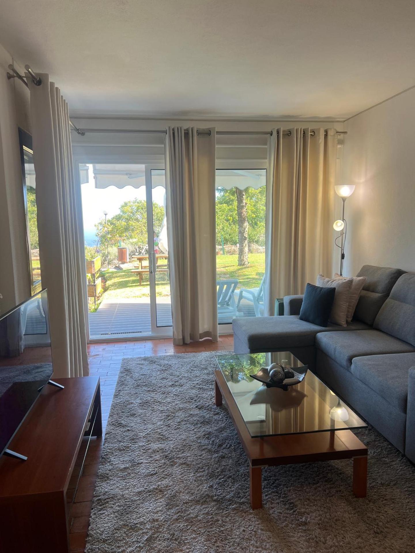 Discovery Apartment with patio Discovery 2