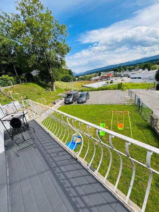 Daheim, in der Ferne