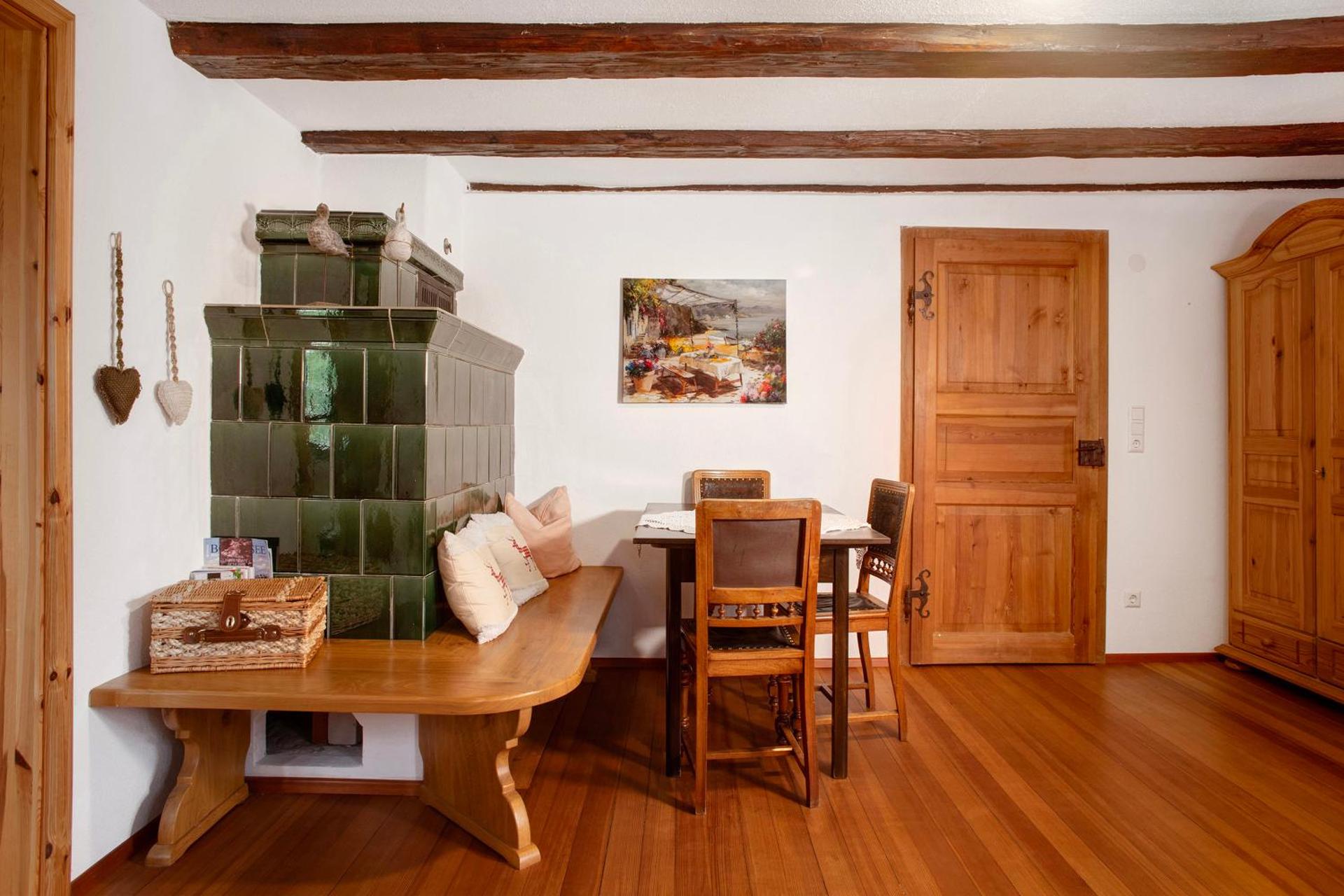 Superior One-Bedroom Apartment