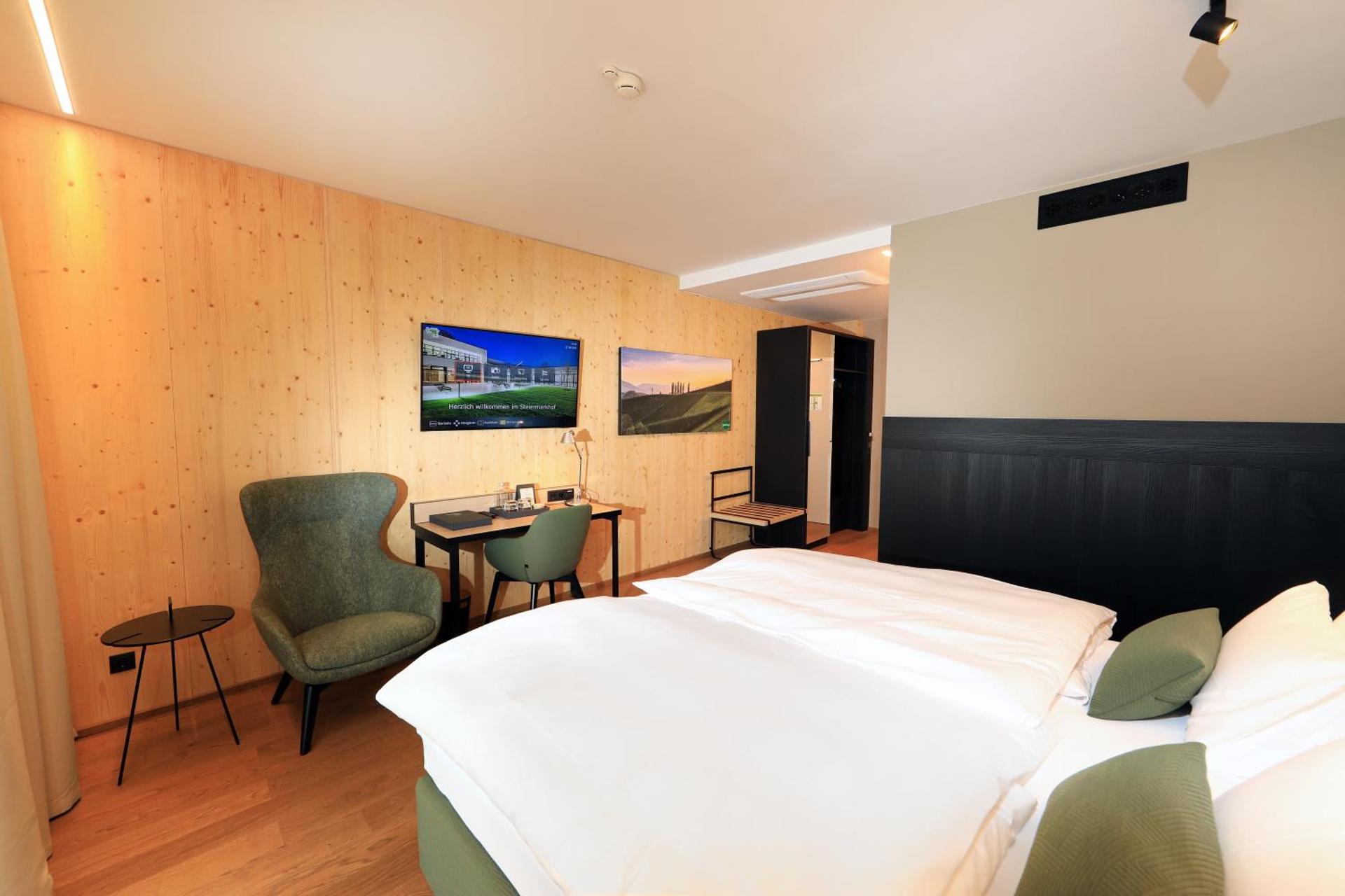 Photo of the whole room