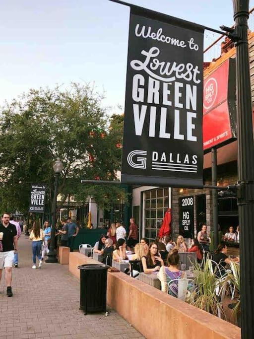 Cowboys Fan Pad 2 Bedroom!