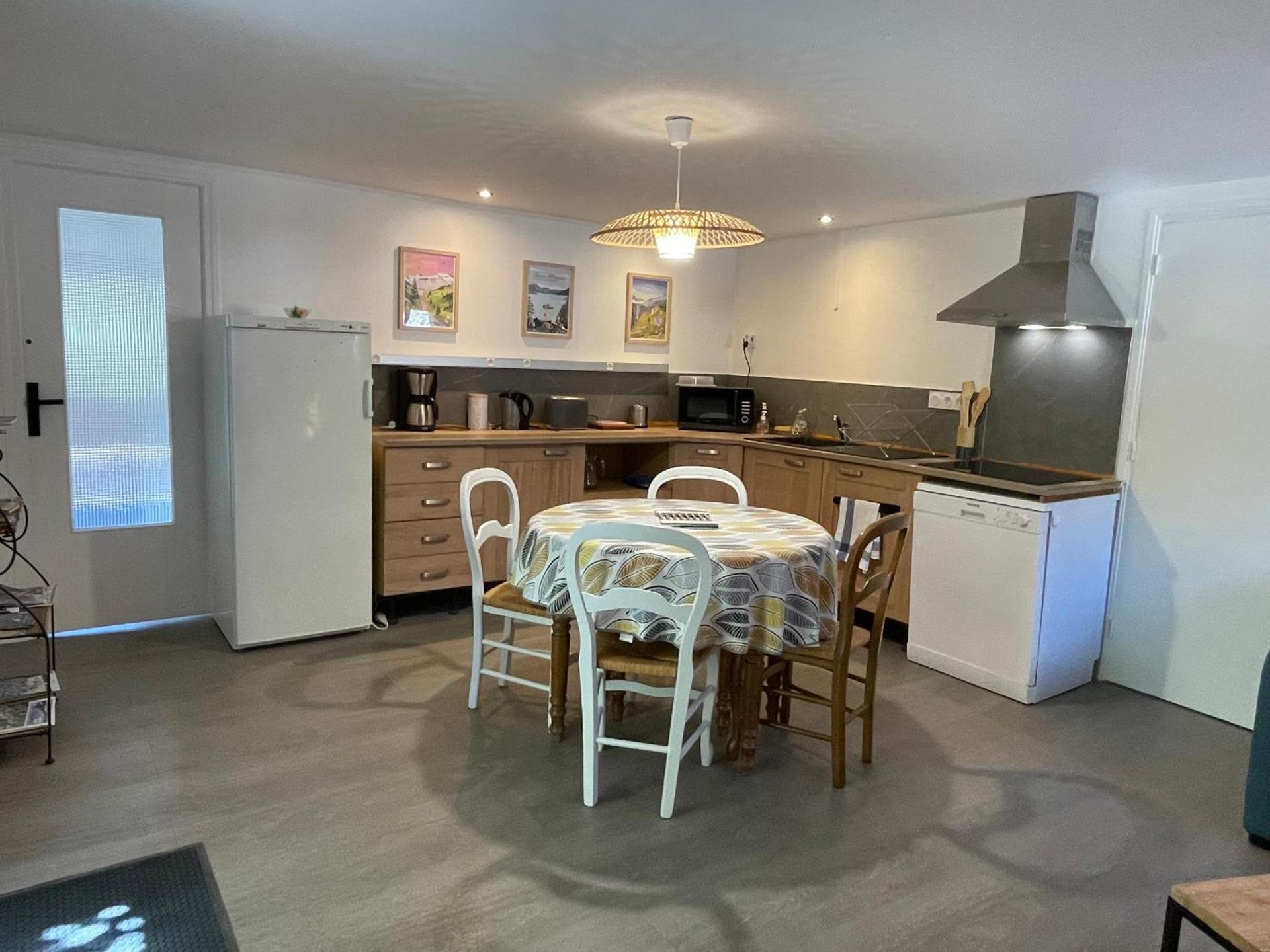 MARGUERITE GAP Jardin Piscine chauffée