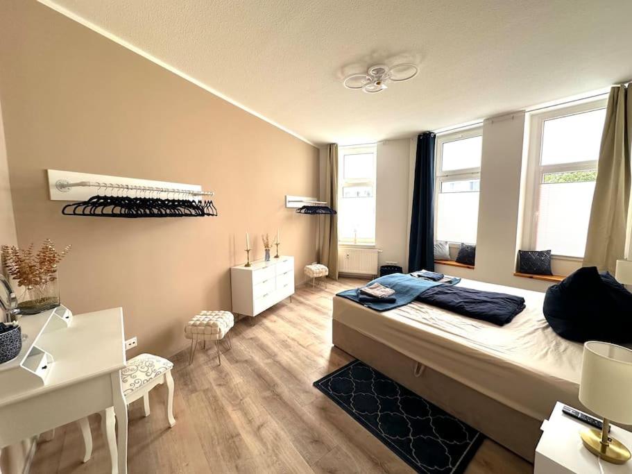 Classy City-Apartment - Netflix-Parkplatz-Balkon-Zentrum-BTU-Kaffeevollautomat