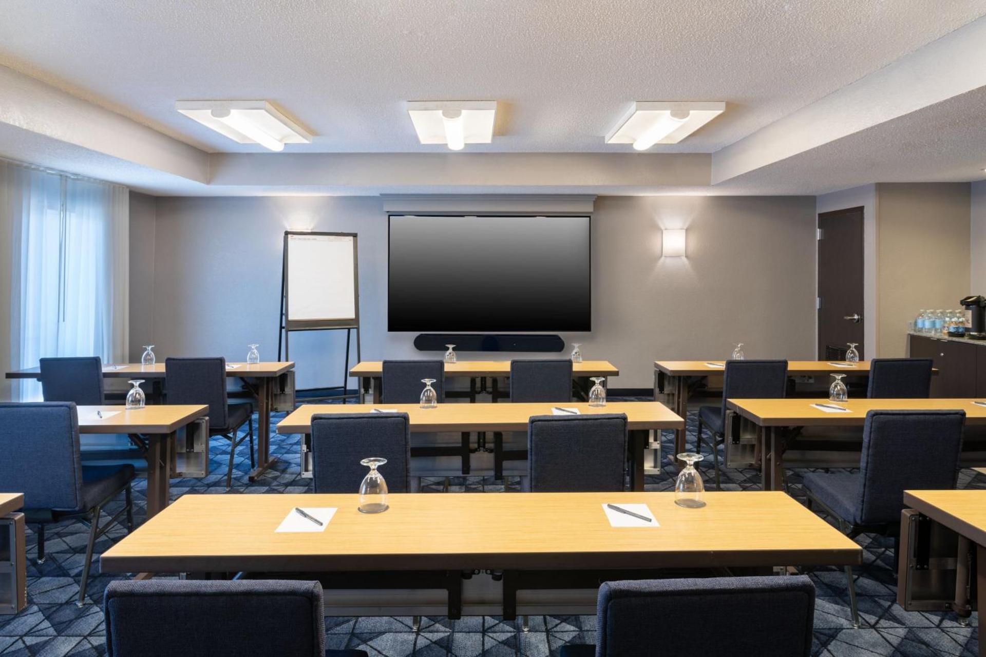 Meeting/conference room