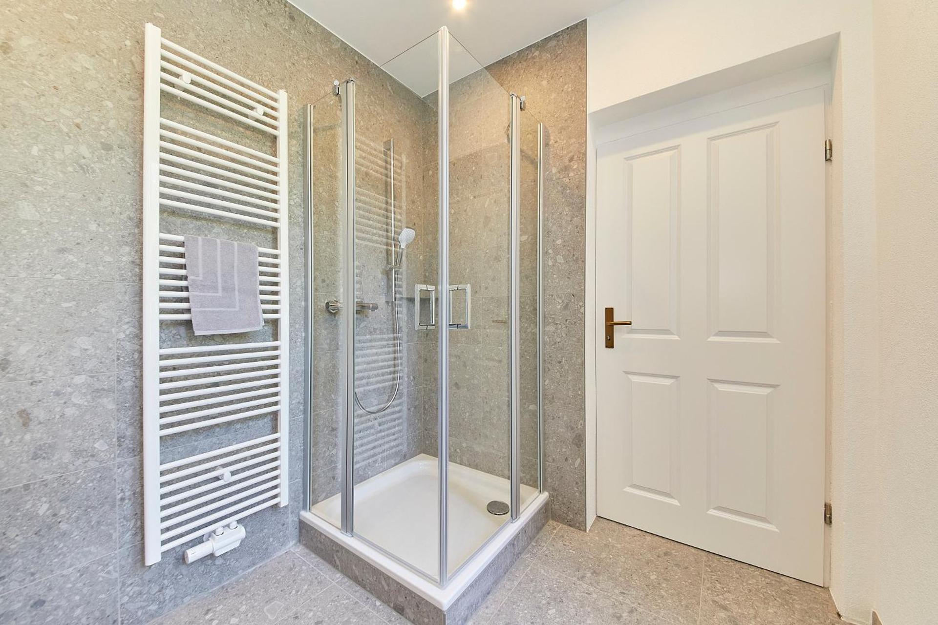 Haus am Moselufer - EG Apartment