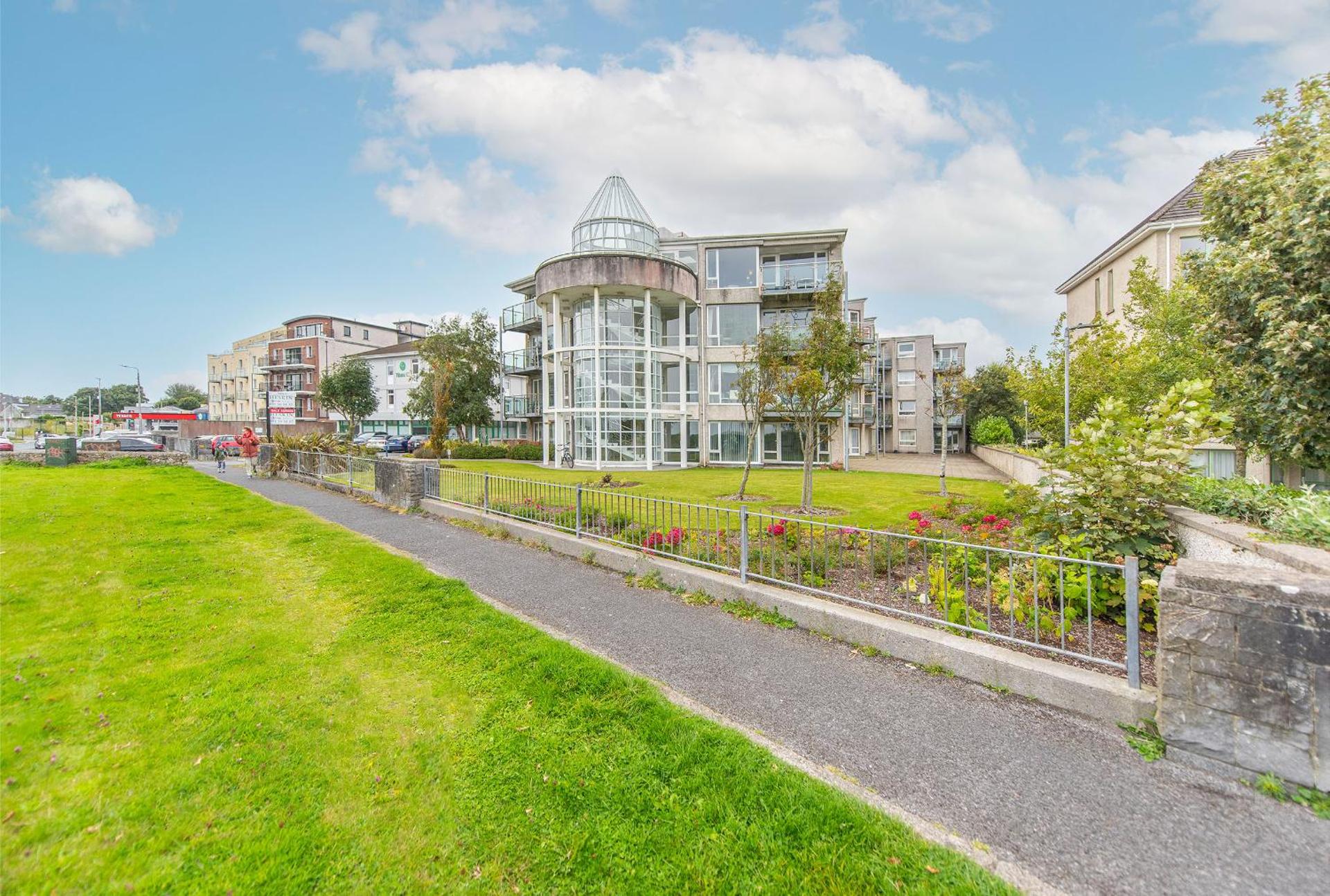 Seaview apartment in Galway