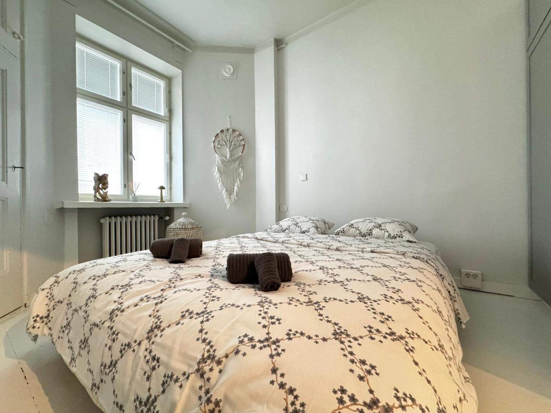 Hello Helsinki - Kruunuhaka