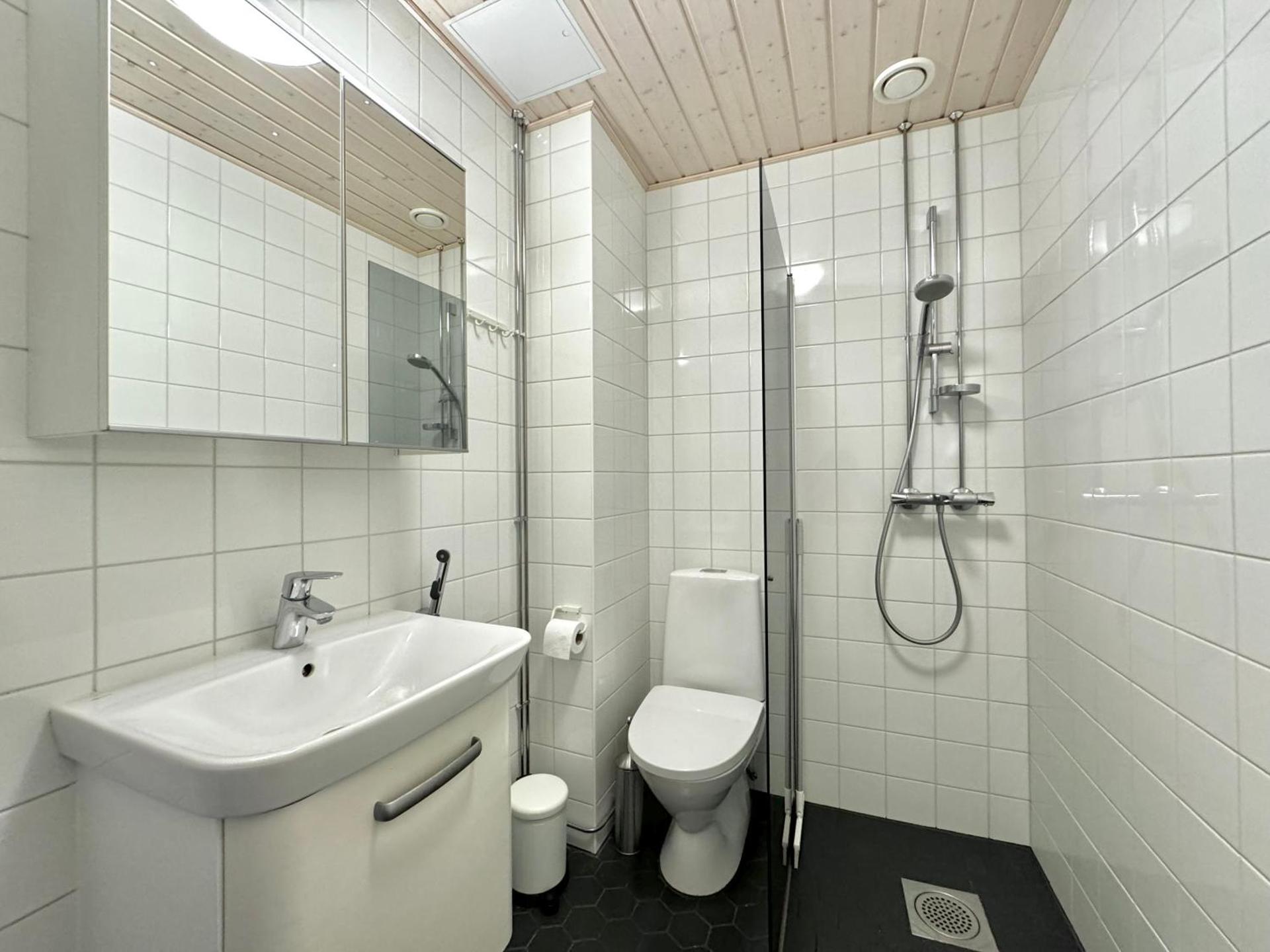 Hello Helsinki - Kruunuhaka