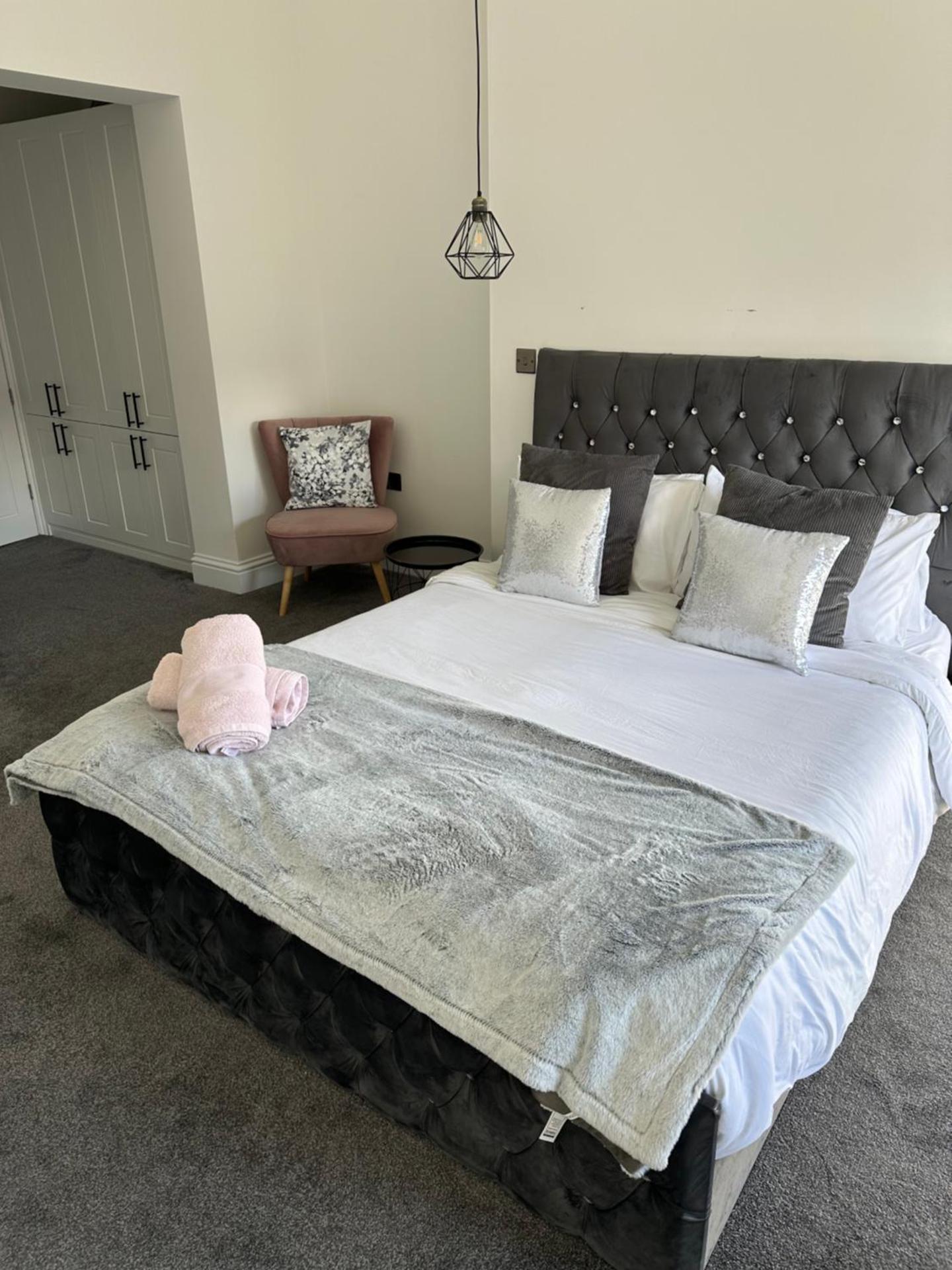 Black Horse Apartments