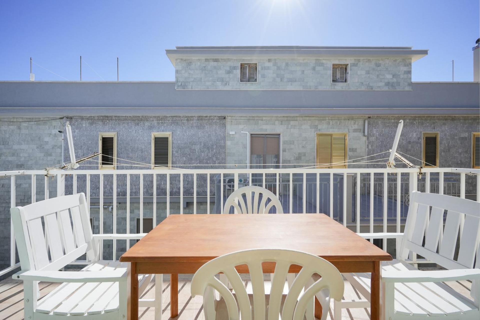 Beach House , Torre Canne - Nemo