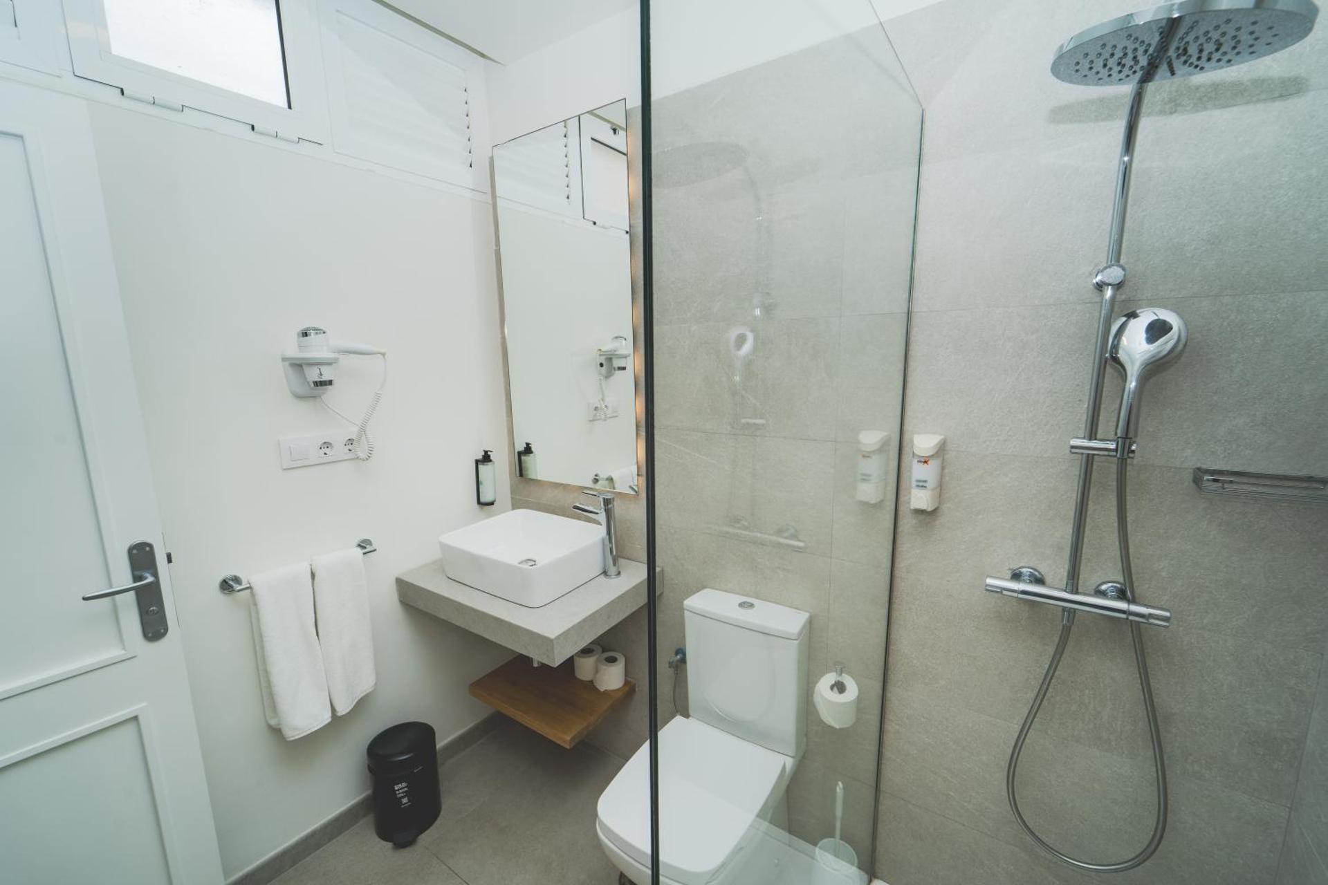 Two-Bedroom Villa with Private Pool (6 Paxes)