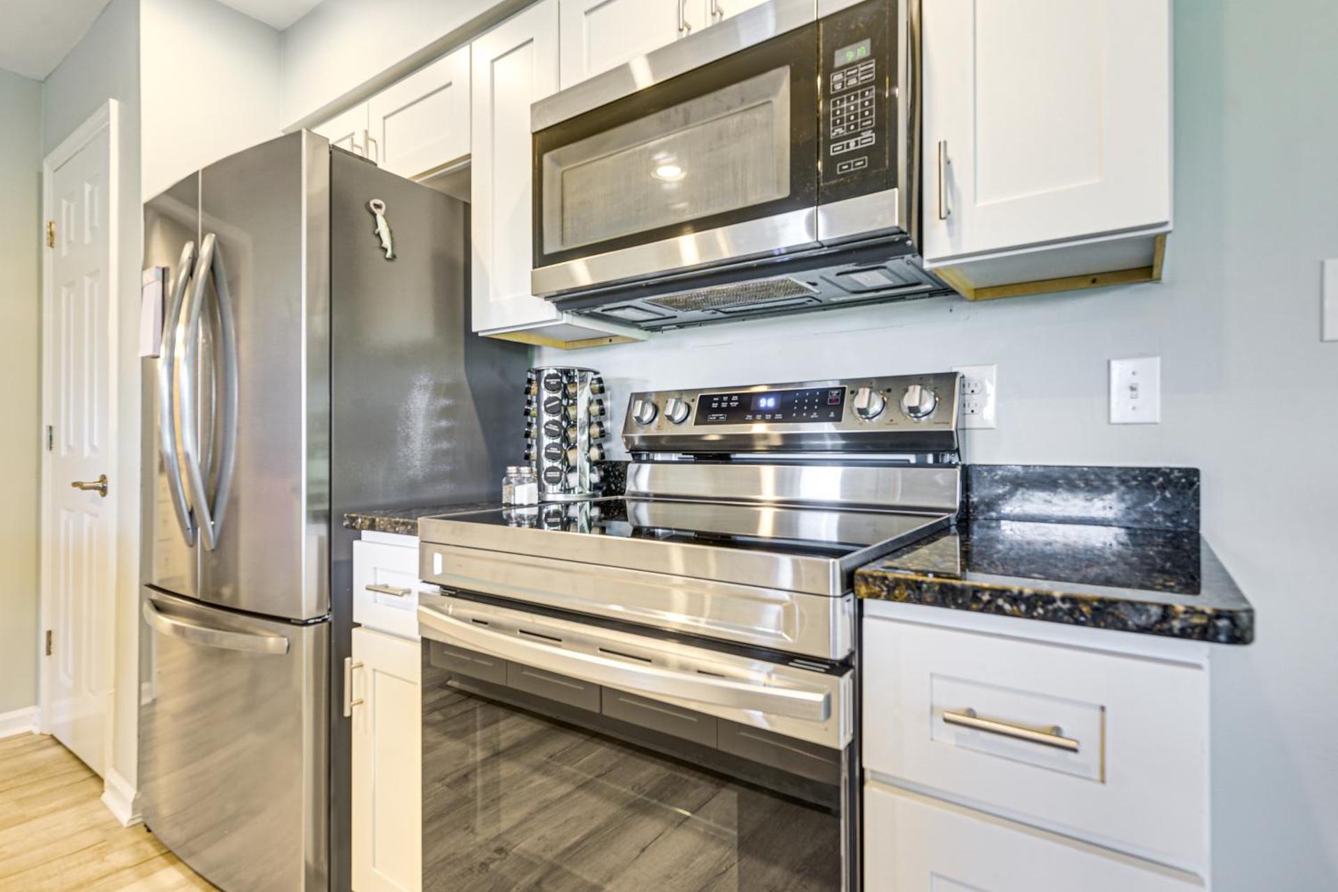 Sunset Beach Golf Condo with Pool about 2 Mi to Beach!