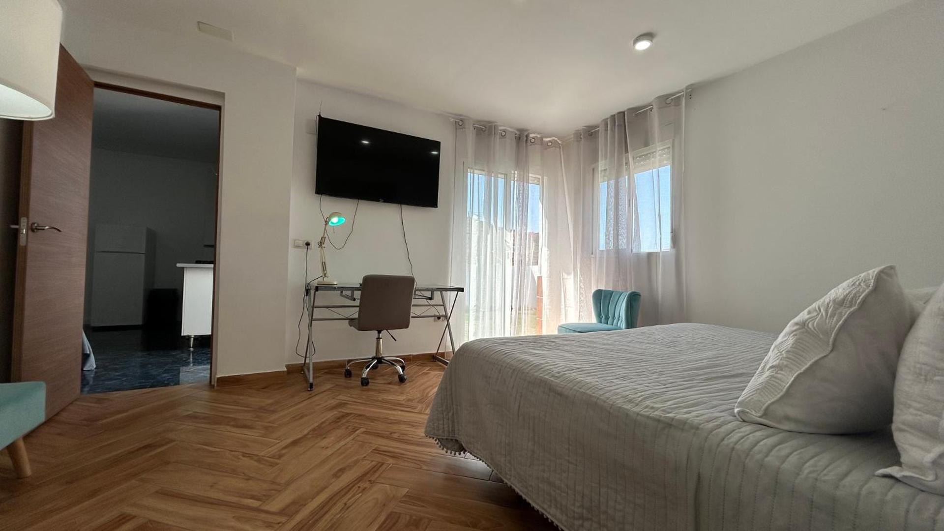 Piso con gran terraza en malaga arenas