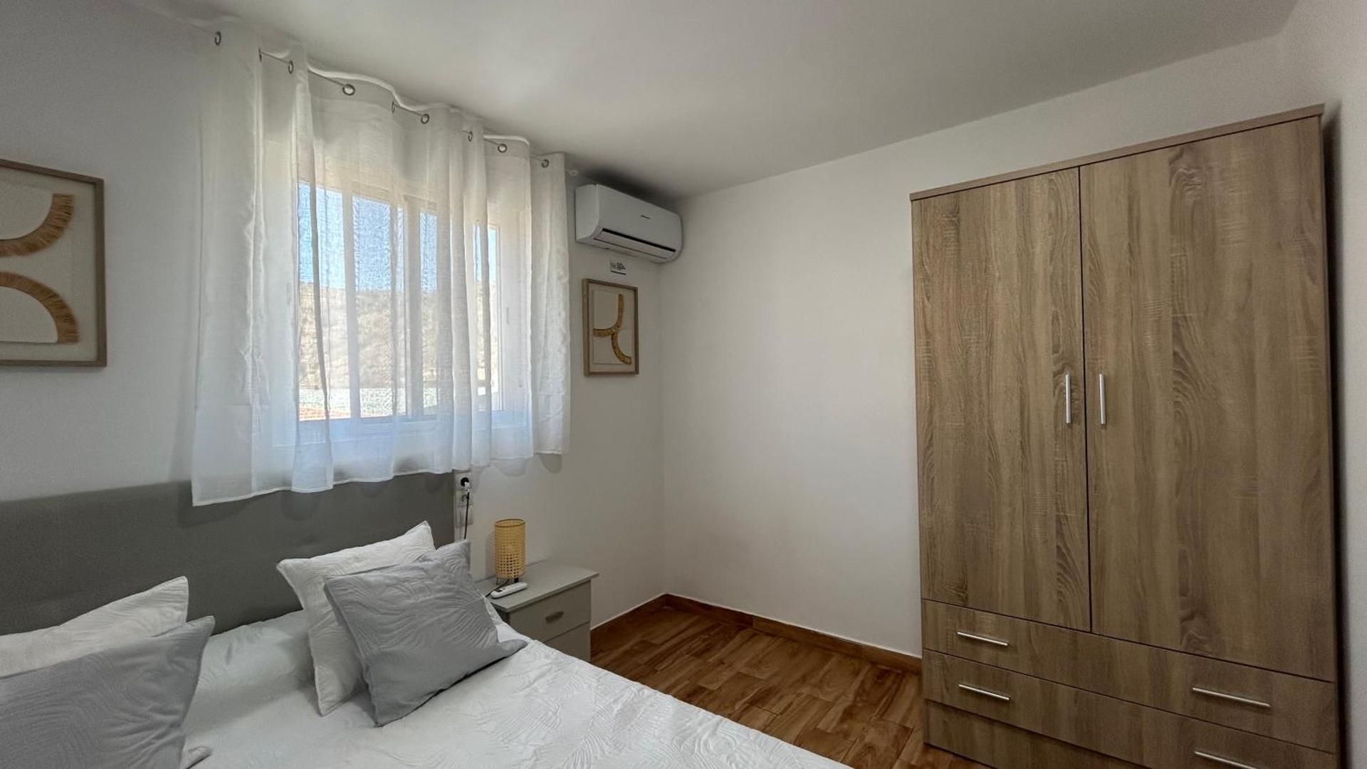 Piso con gran terraza en malaga arenas