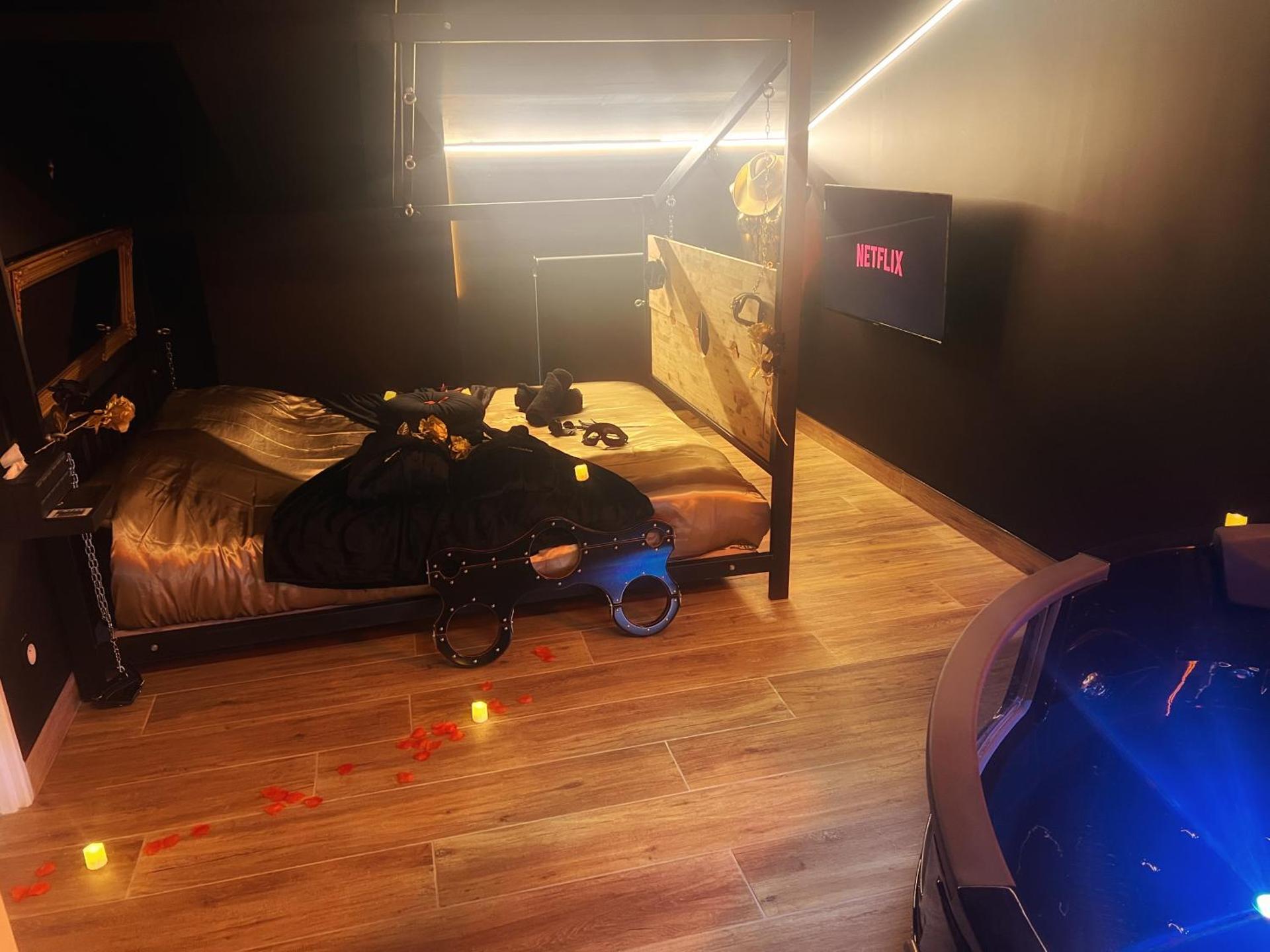 Love Room Luxure 50 Nuances