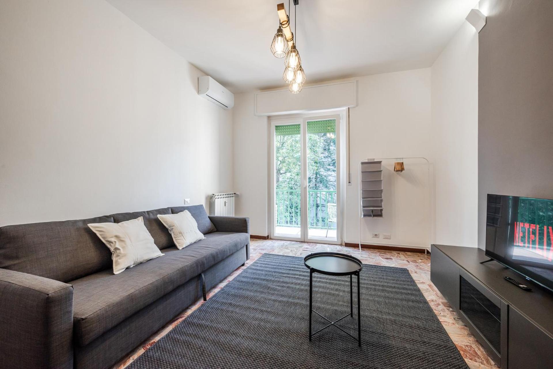 Casa Torino 101, Camere a Rozzano - Forum Assago a 7 minuti, Ospedale Humanitas a 5 minuti - SmartStay Rozzano