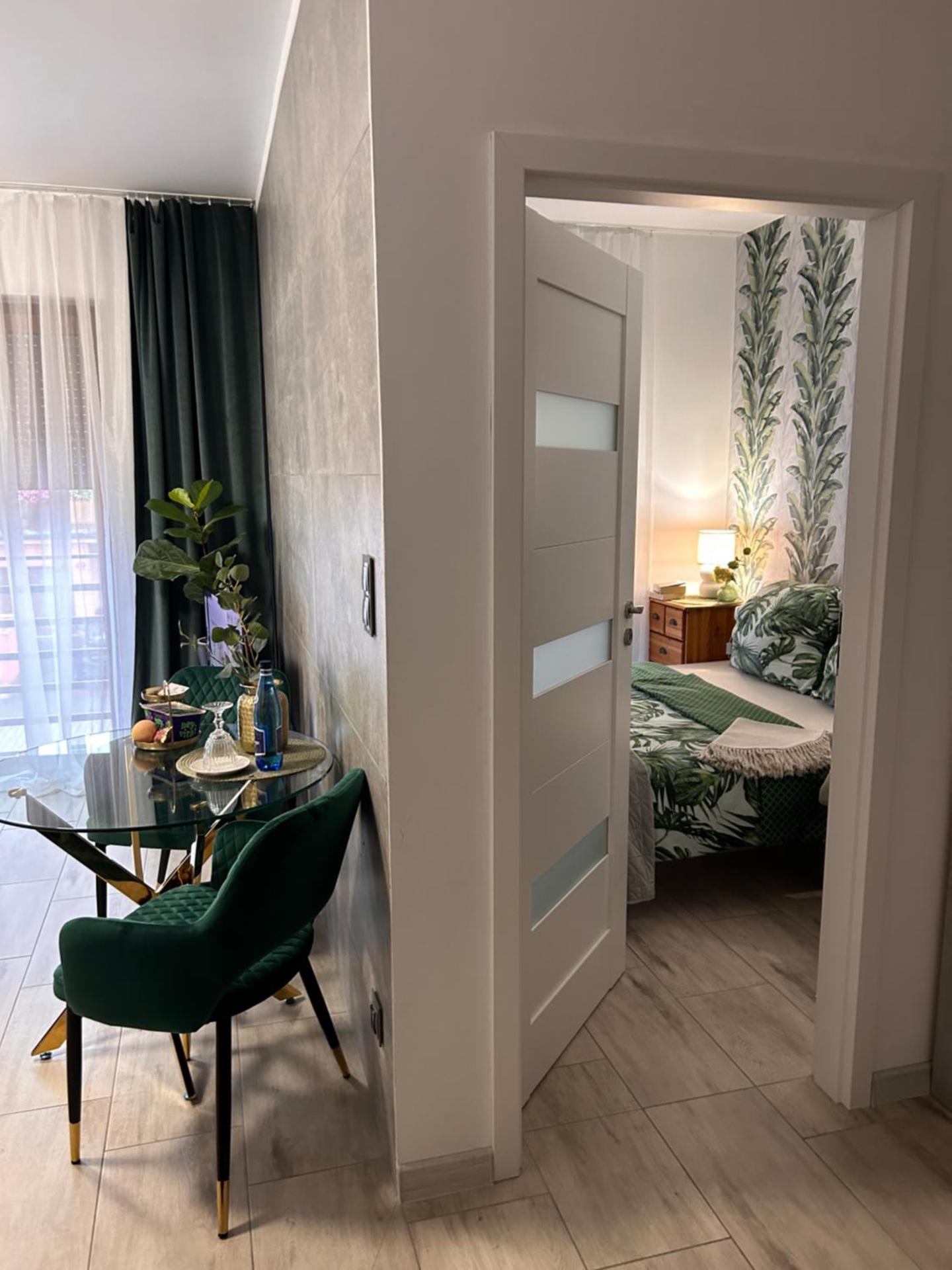 Przy Złotych Piaskach 1