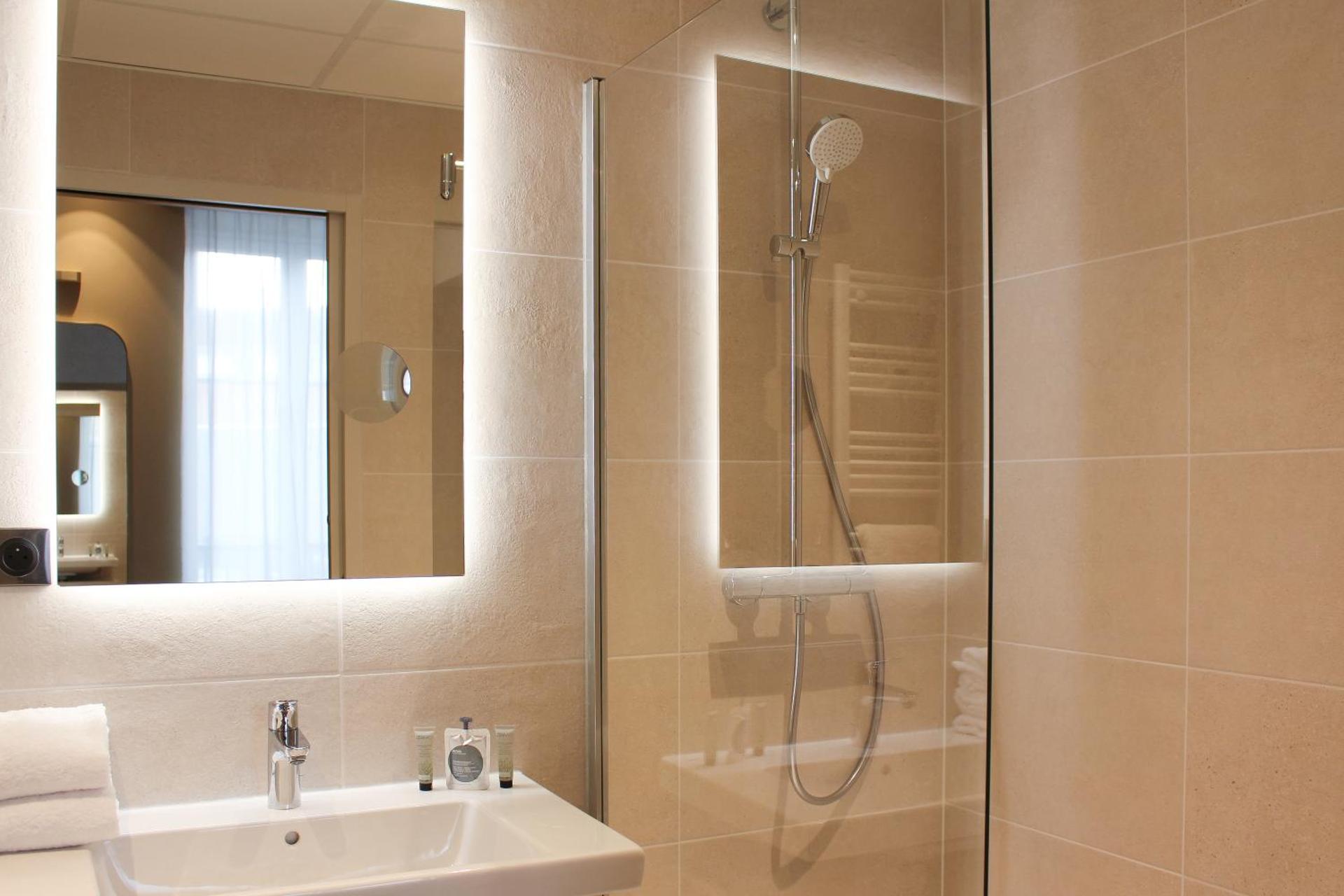 98 ft² Privilege Studio