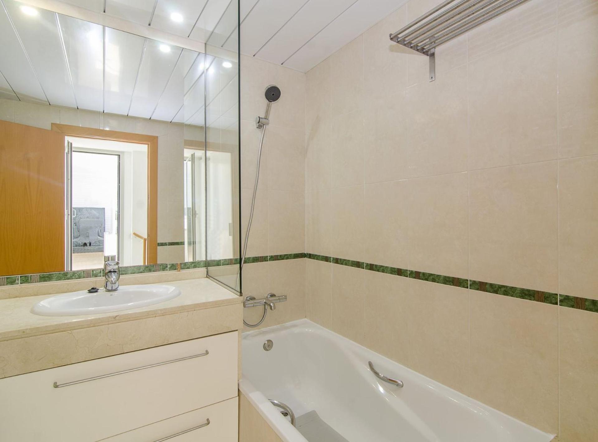 Duplex vistas mar con piscina