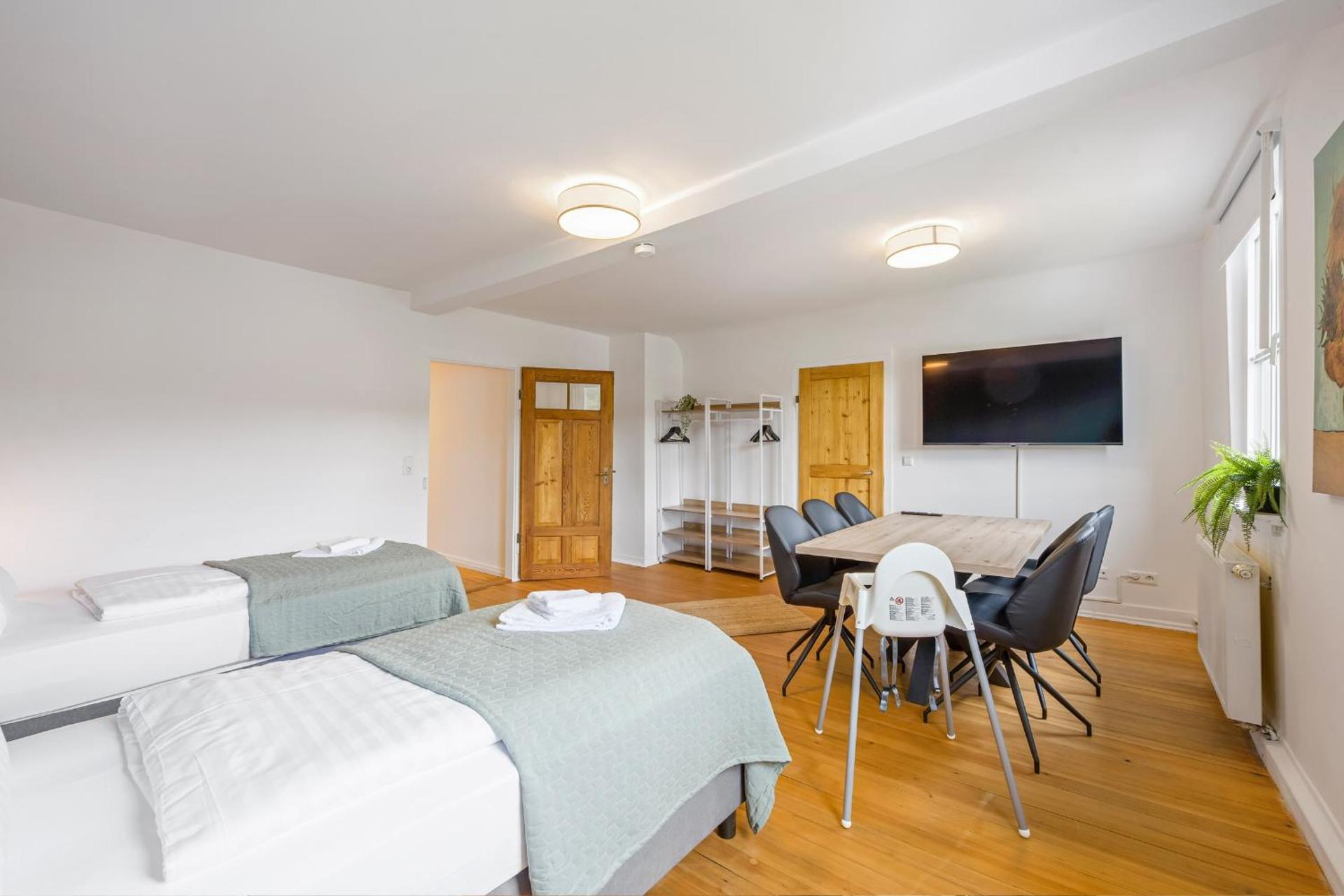 Communal lounge/ TV room