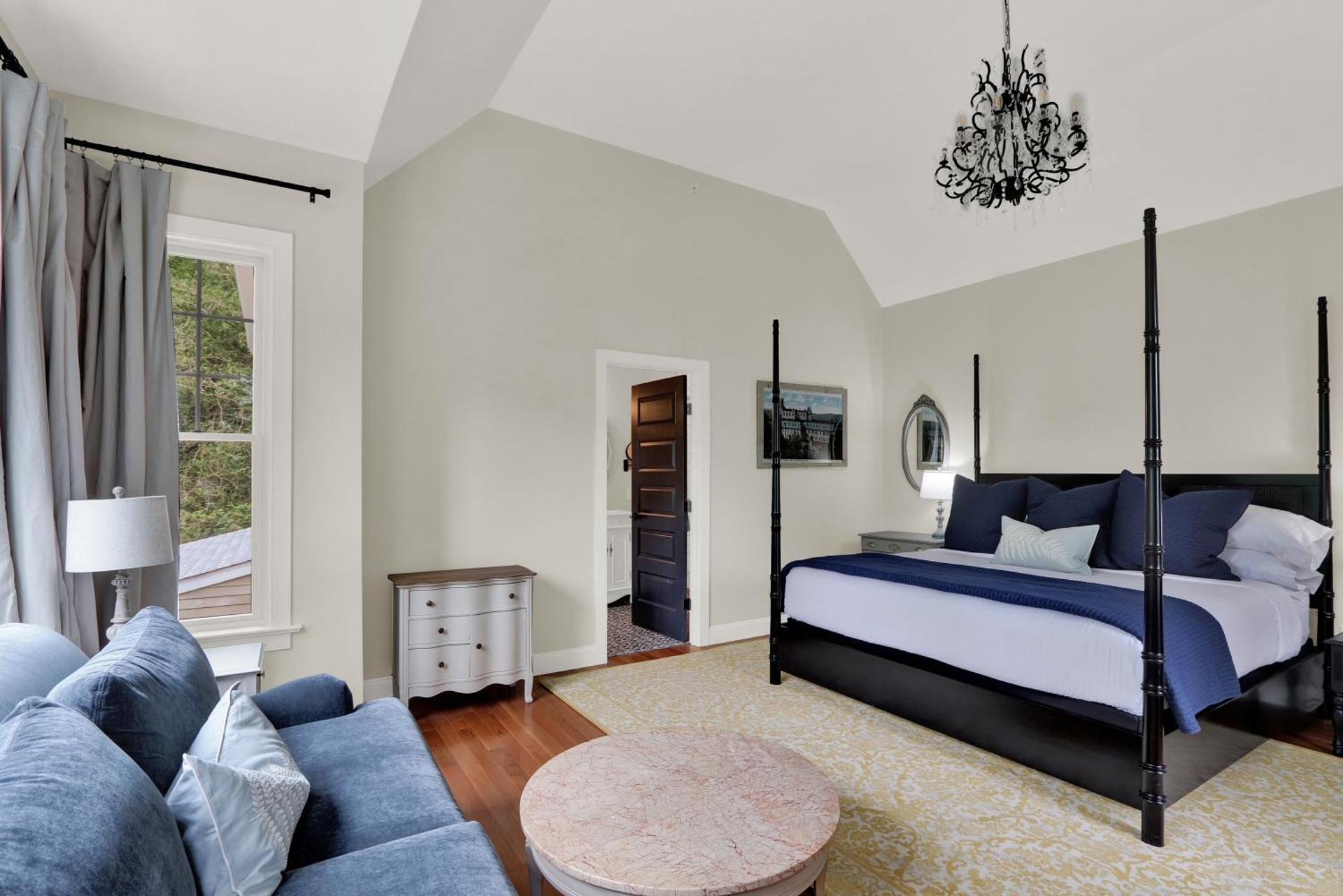 The South Mountain Inn