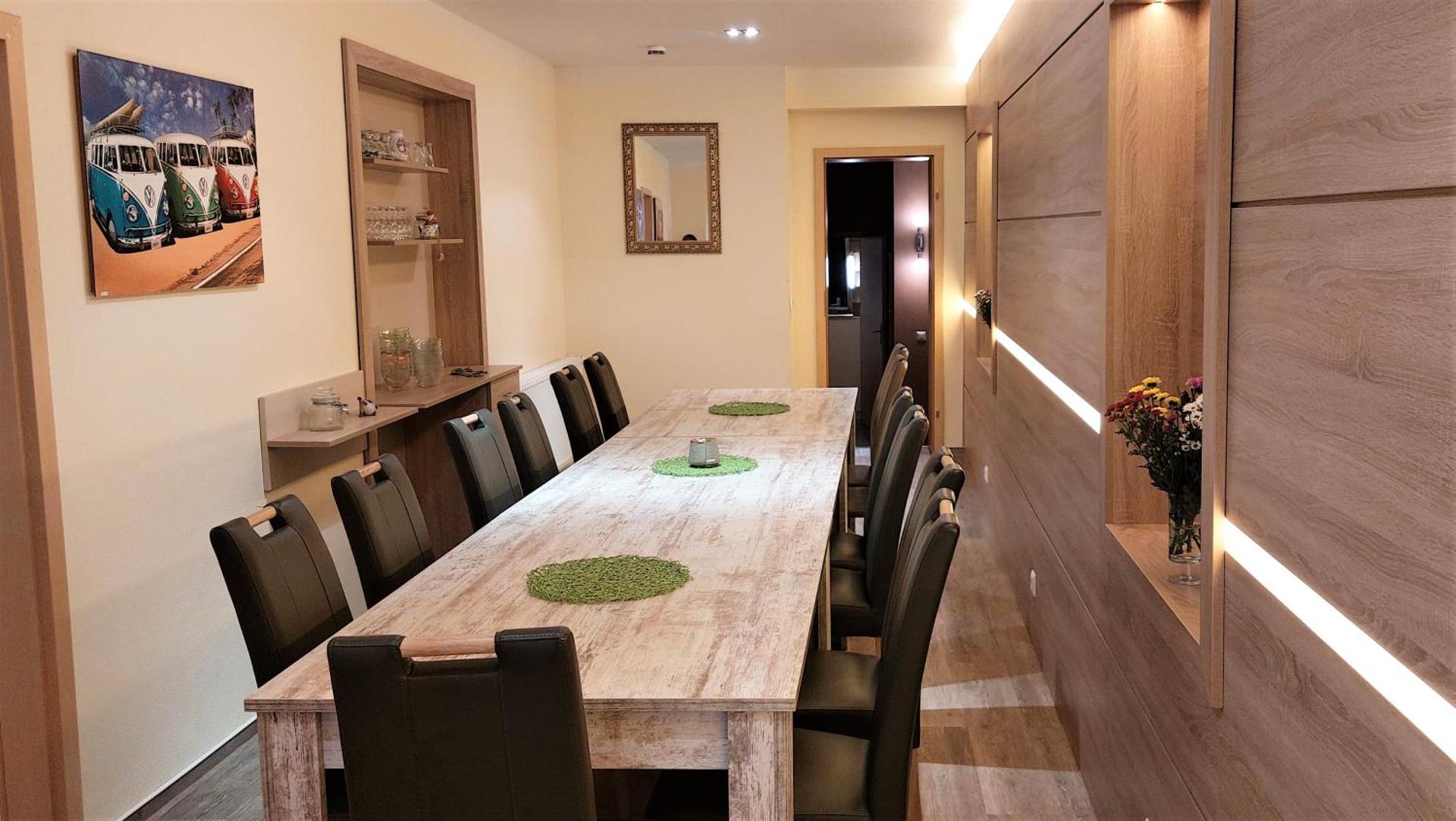 Communal lounge/ TV room