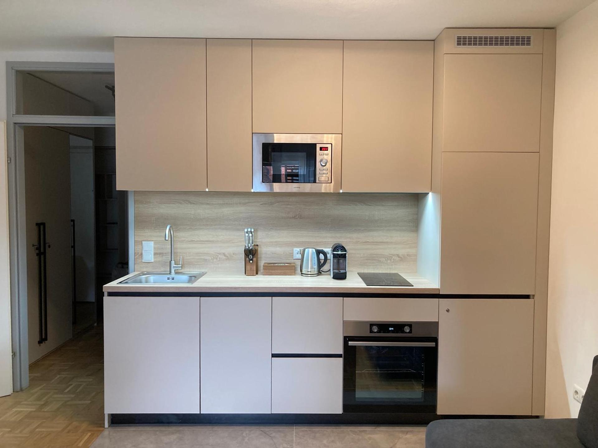 Kitchen or kitchenette