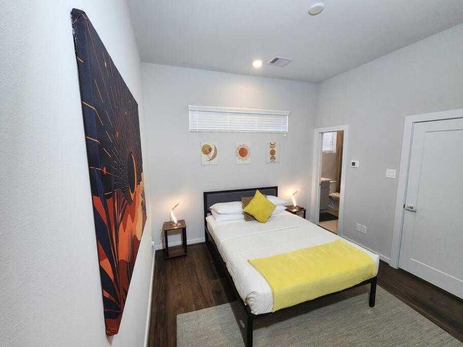 Galleria Premium 3 Story Home Sleeps 8