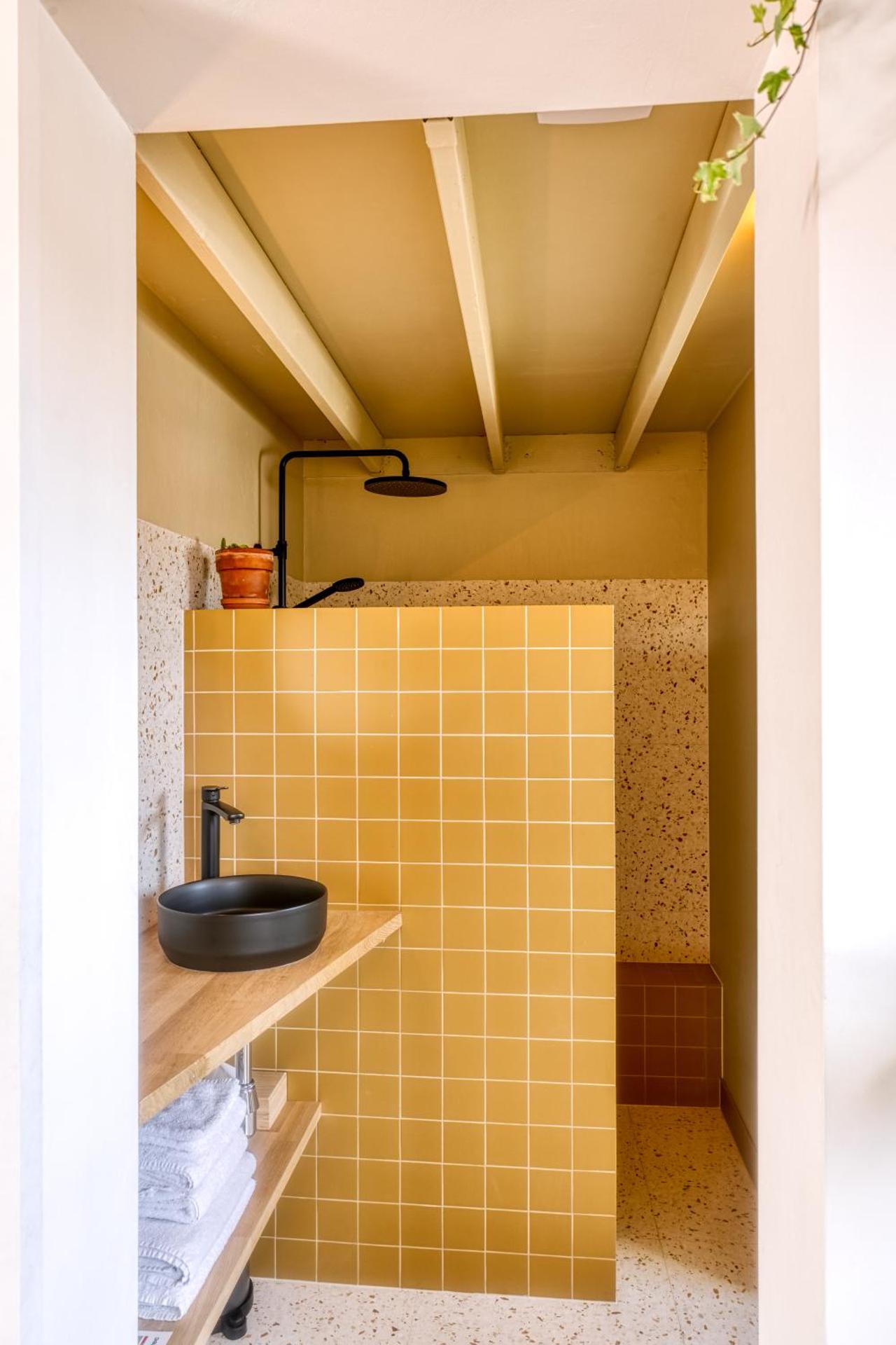 RUIMTEZICHT cosy appartement with sauna