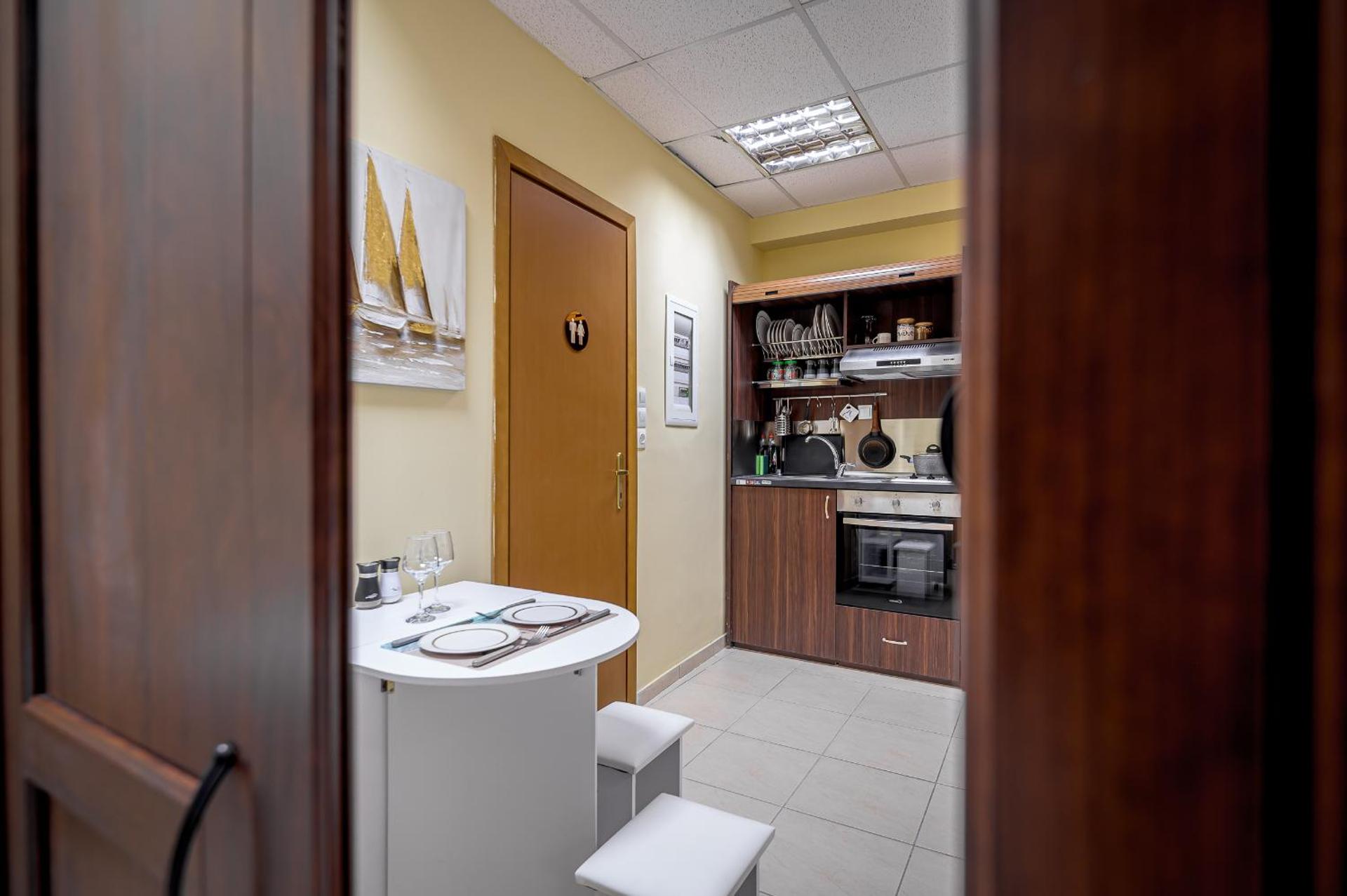 Kitchen or kitchenette