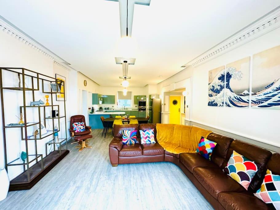 New Waverleys Retreat Stunning Loft Style Ventnor