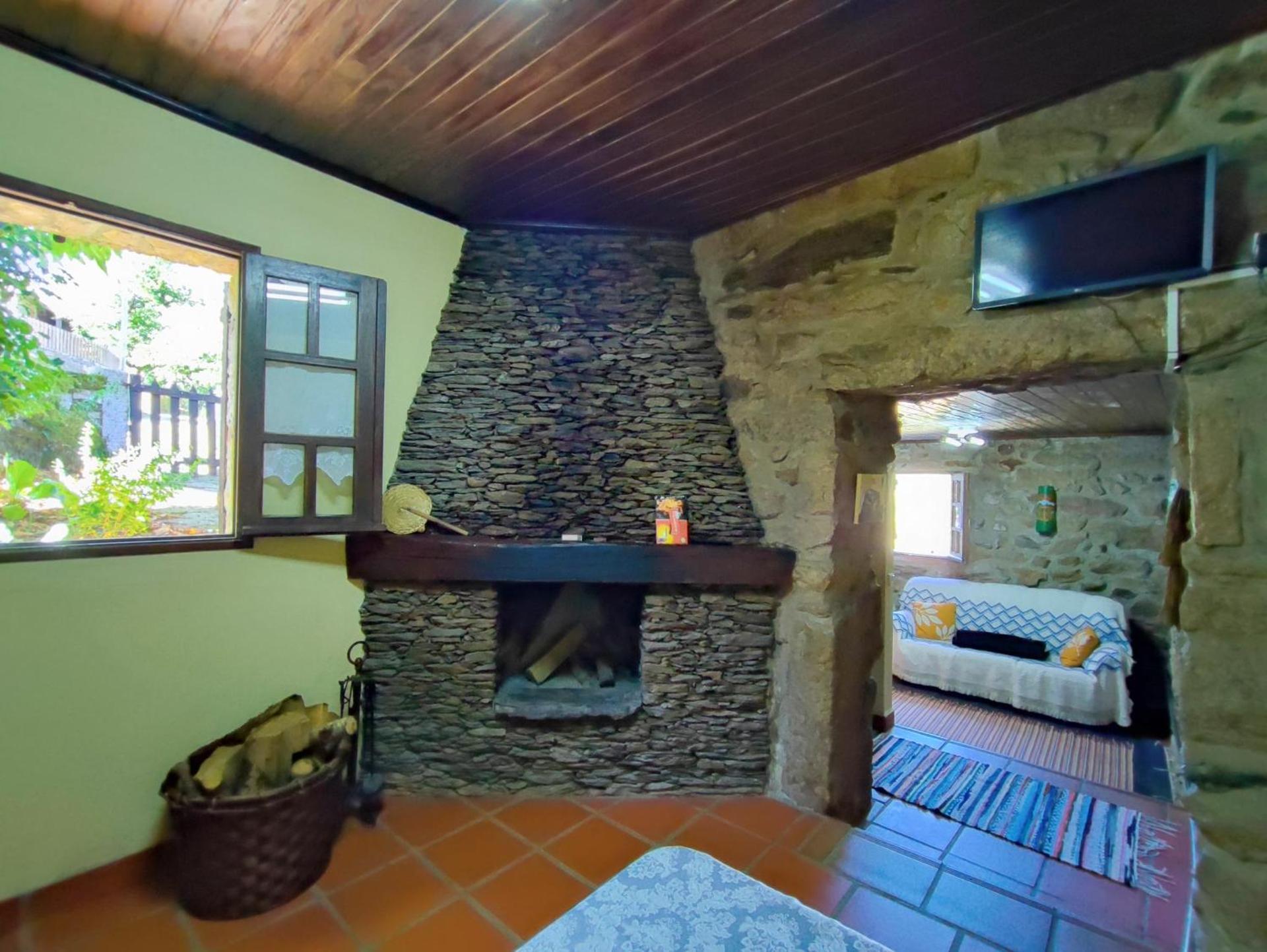 Casa da Fonte - Branda da Aveleira