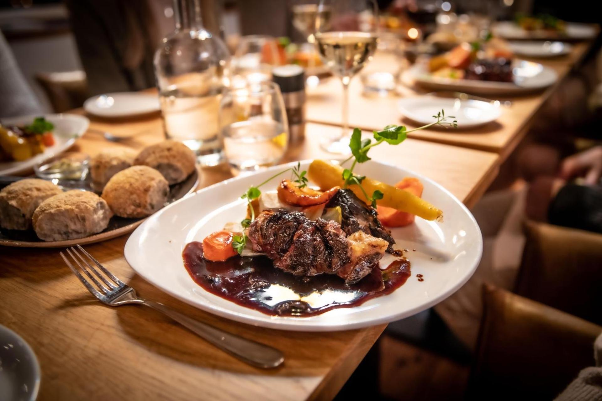 Restaurant/places to eat