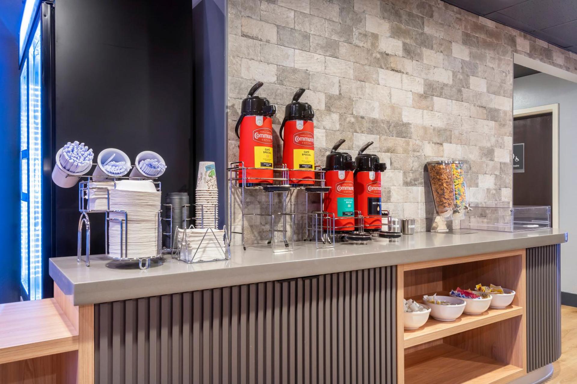 Coffee/tea facilities