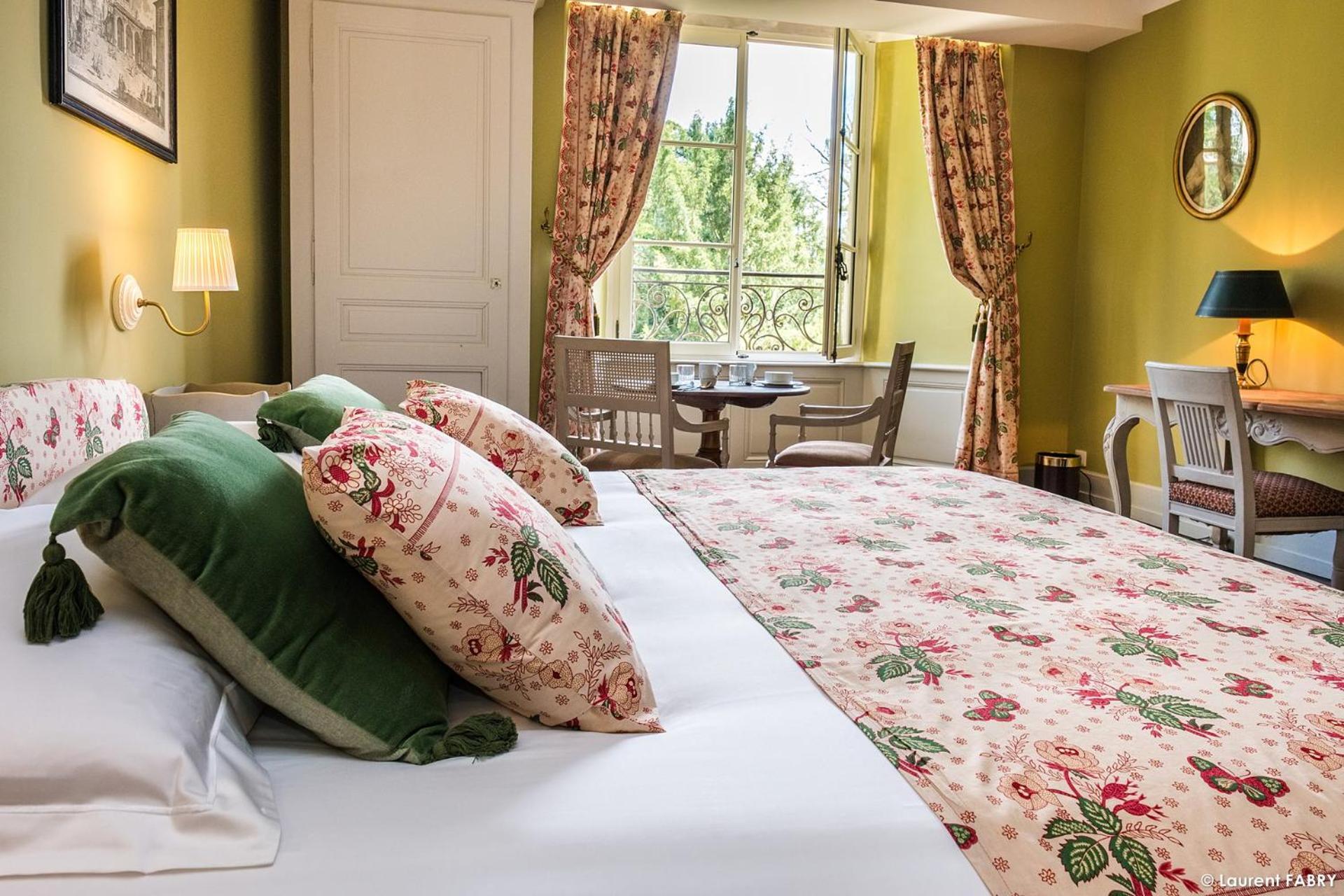 Double Room with Mountain View