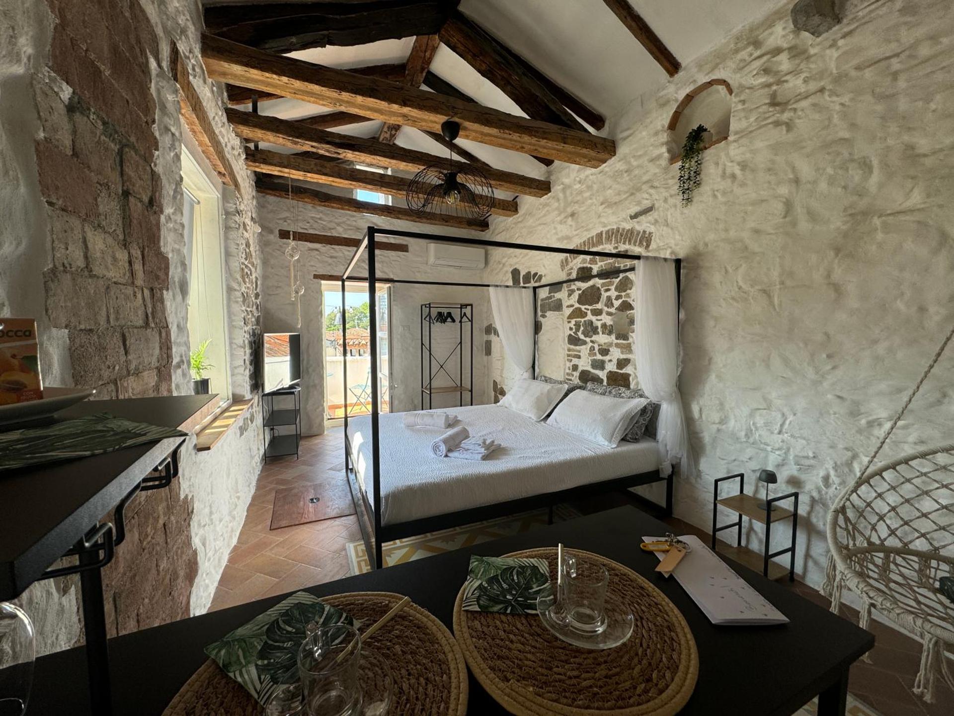 Loving My Rooms 3 - Incantevole monolocale nel centro storico