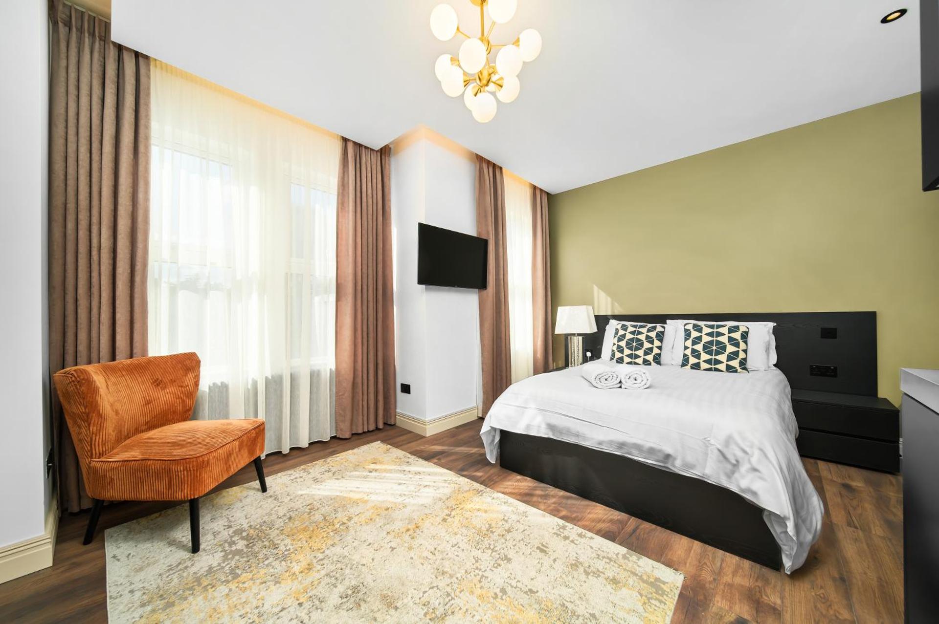 Nine Elms City Suites