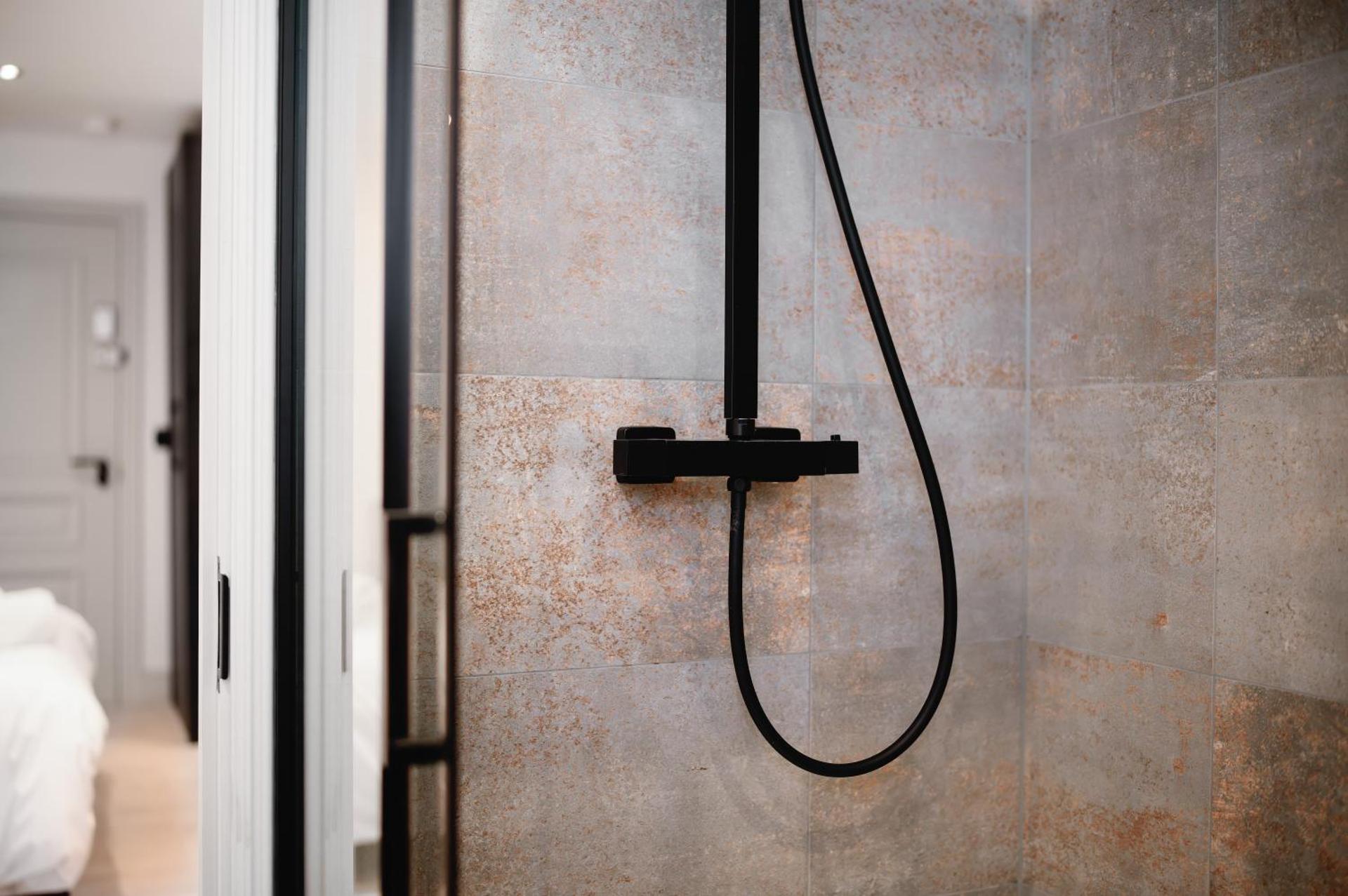 Nine Elms City Suites